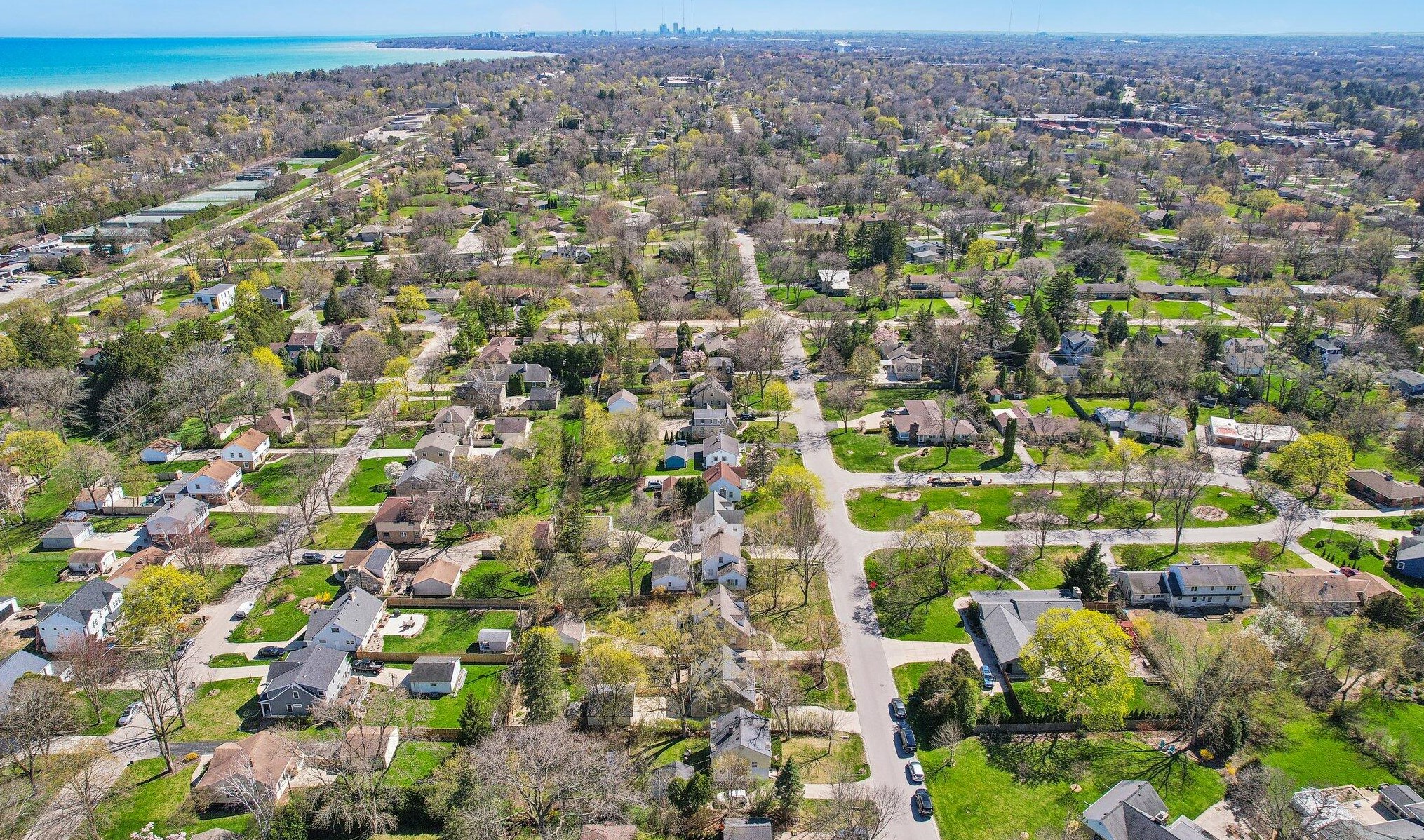 8034 Regent Rd, Milwaukee WI  53217-2730 exterior