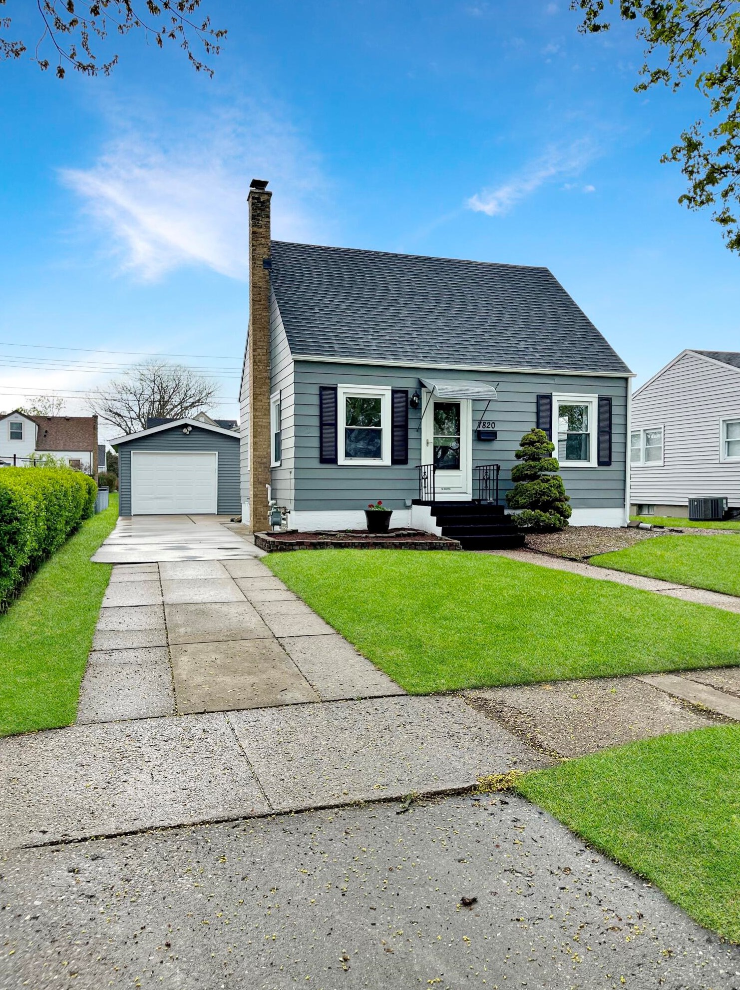 7820 20th Ave, Kenosha, WI 53143