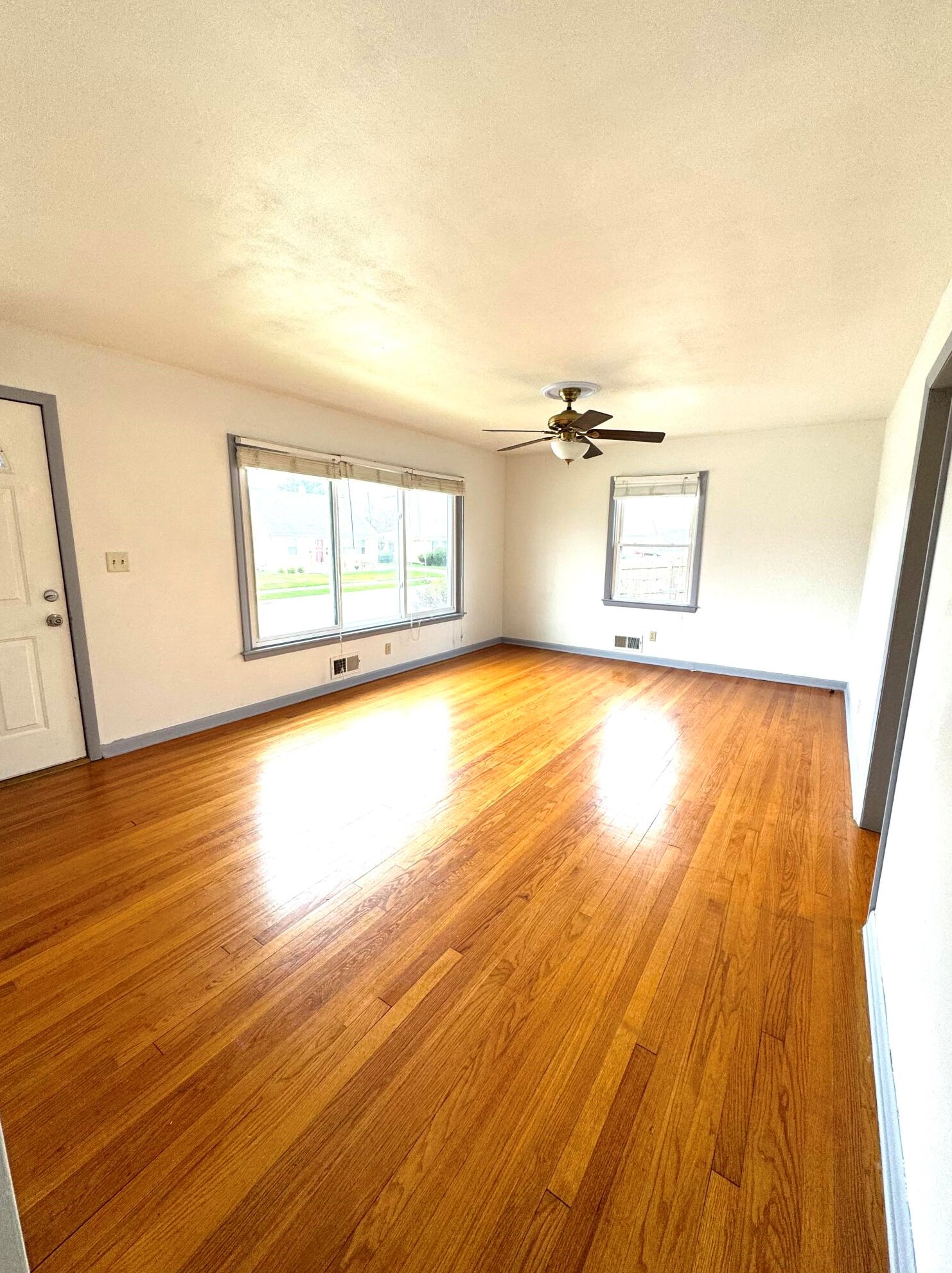 2000 21st St, Racine, WI 53403-2427