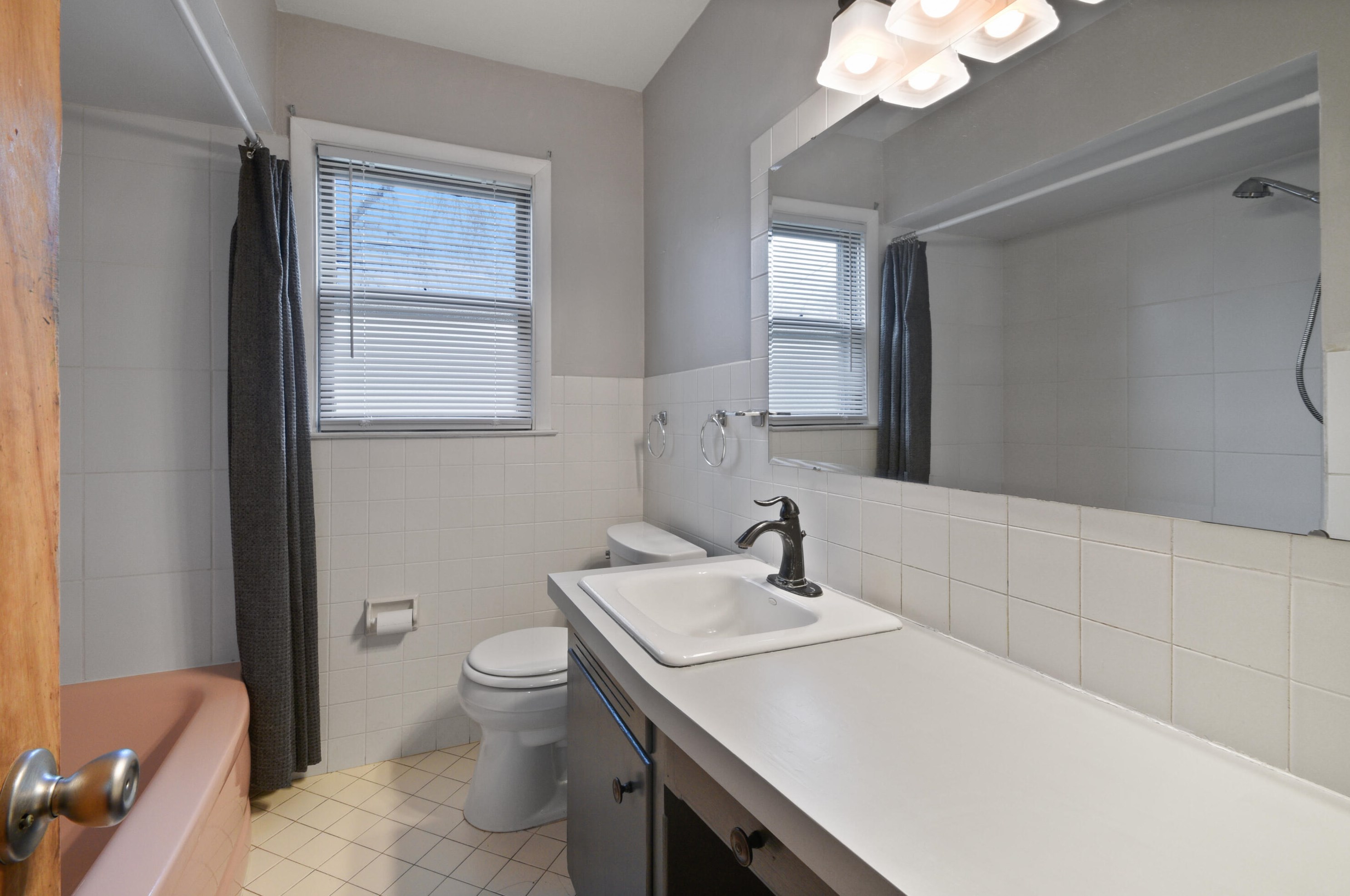 3841 81st St, Milwaukee WI  53222-2929 exterior