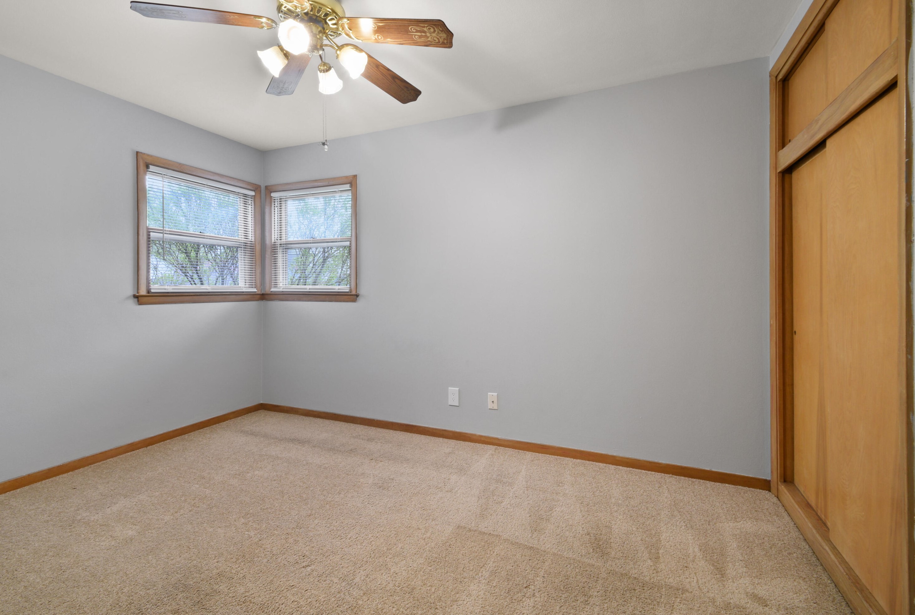 3841 81st St, Milwaukee WI  53222-2929 exterior