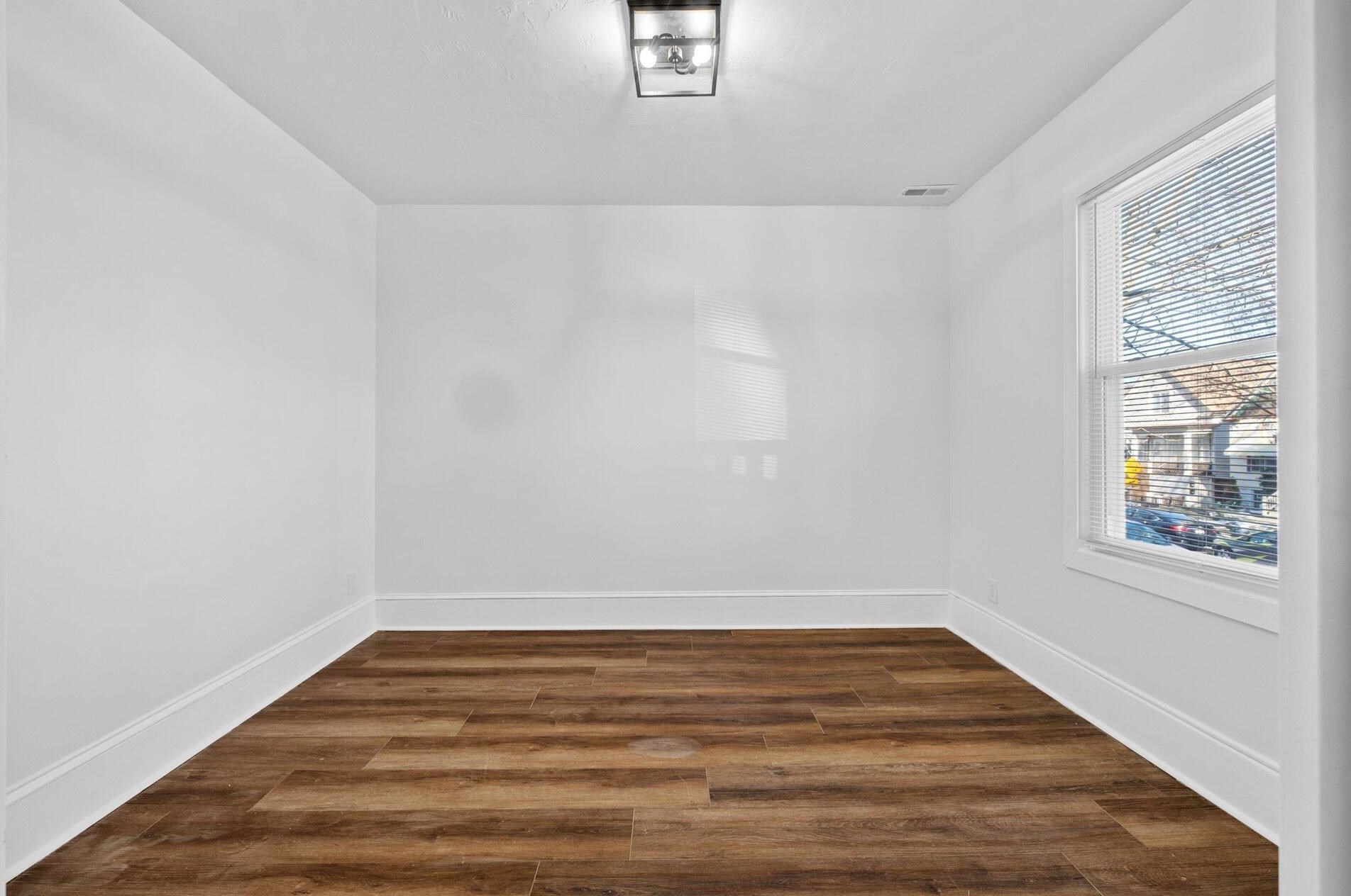 2953 11 St, Milwaukee WI 53215-3813 exterior