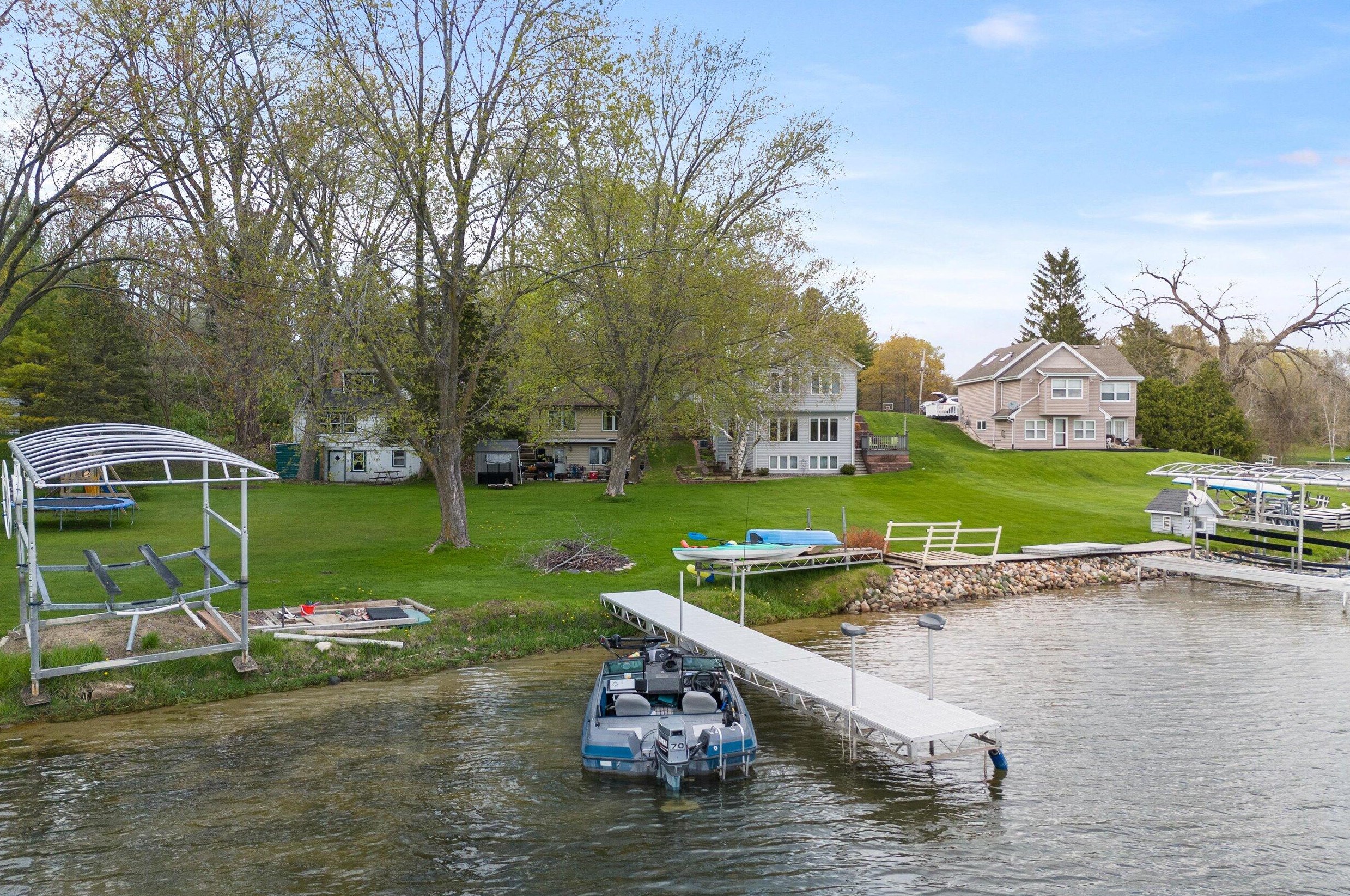 2481 Wallace Lake Dr, West Bend, WI 53090-1150