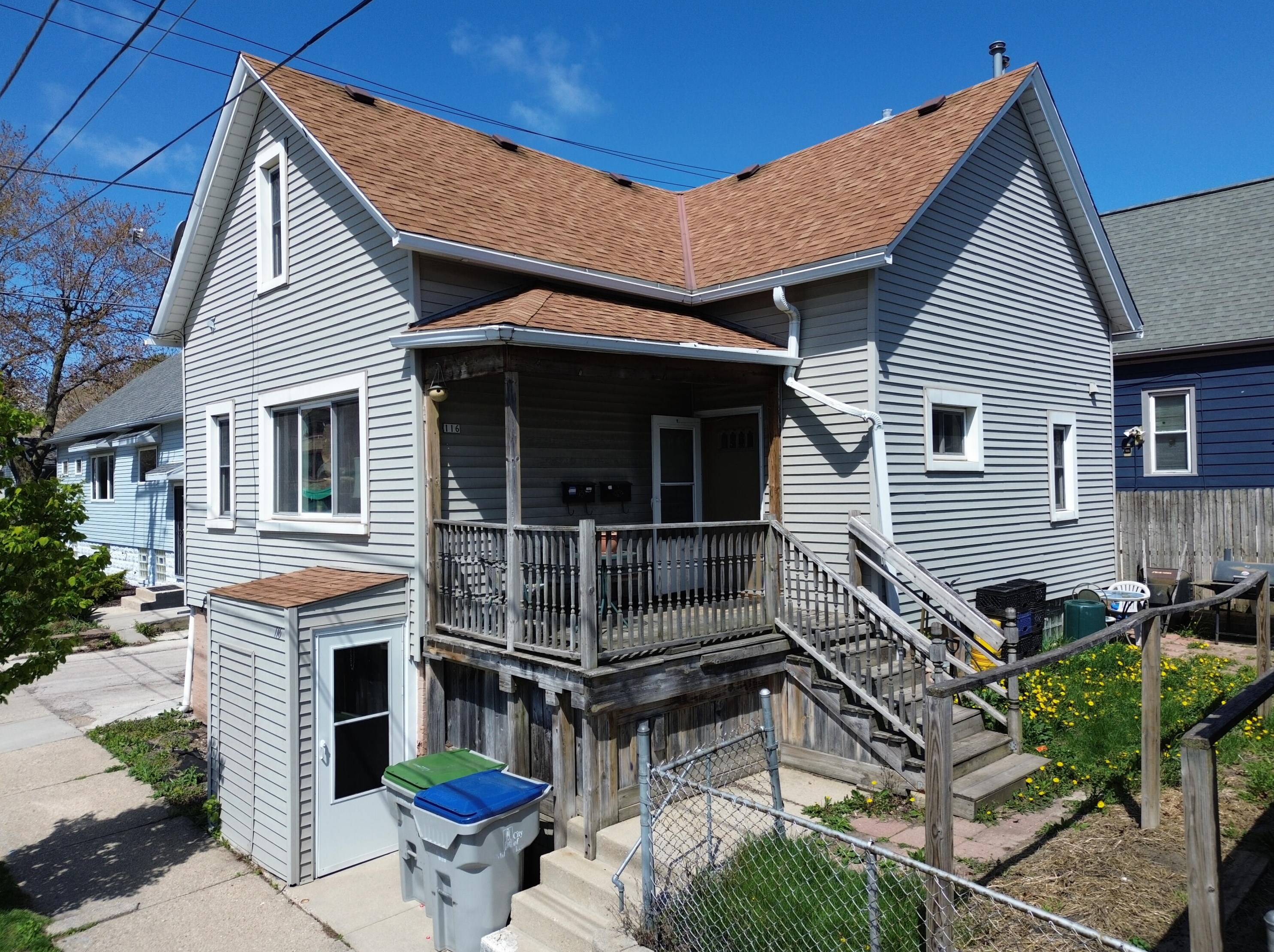 116 Maple St, Milwaukee WI  53204-4031 exterior