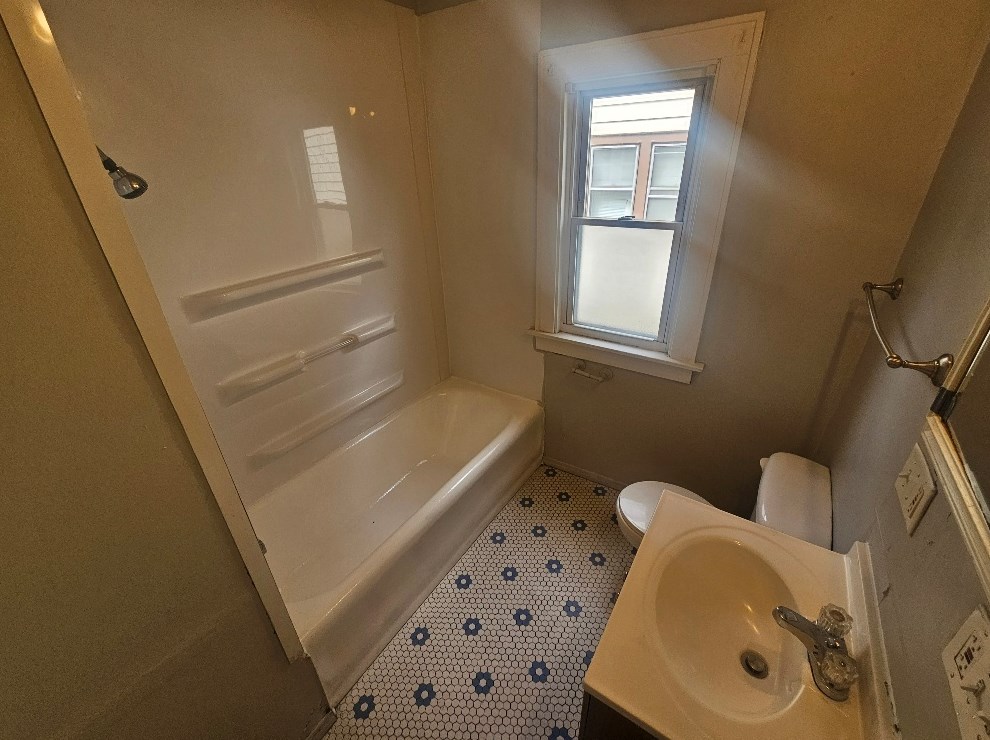 2539 51st St, Milwaukee WI  53210-3224 exterior