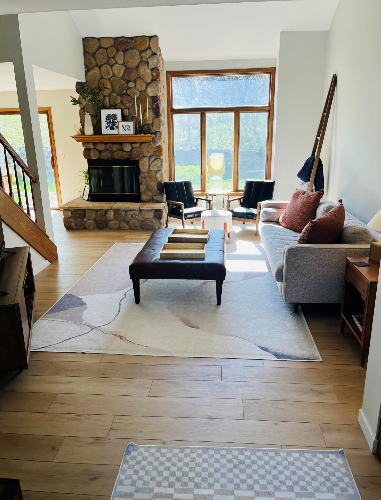 103 Sutton Pl, Waukesha, WI 53188-4007