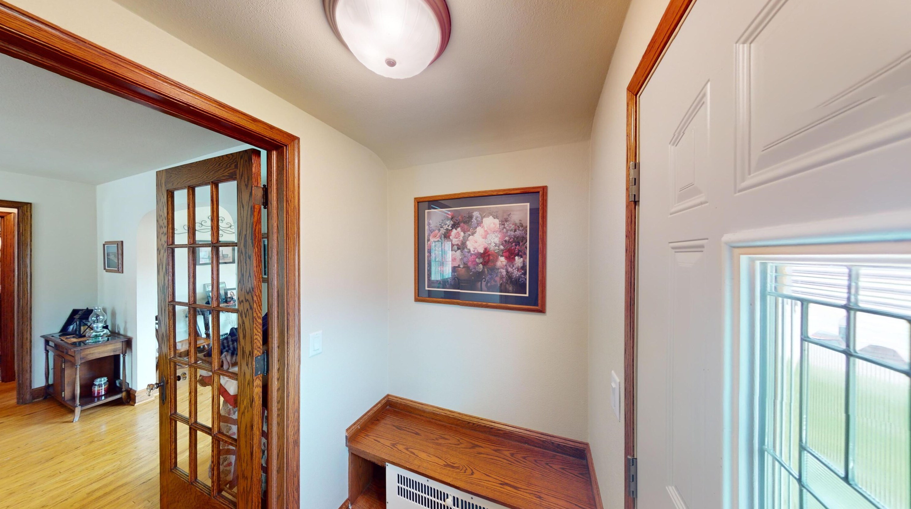 44 Shore Dr, Fountain City, WI 54629-8733