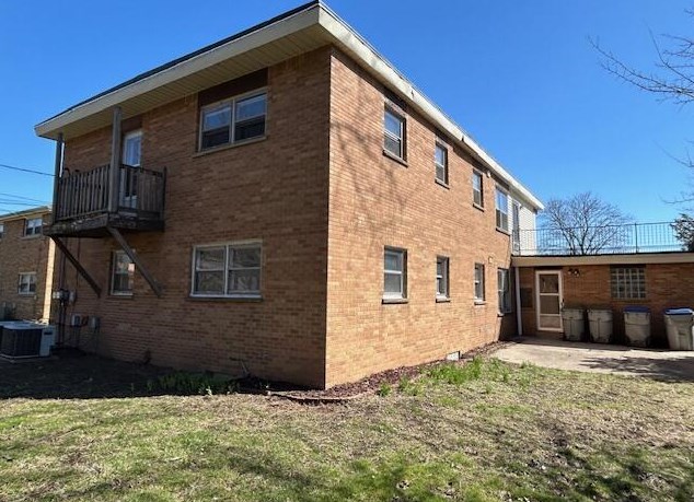 3845 84th St, Milwaukee WI  53228-1785 exterior