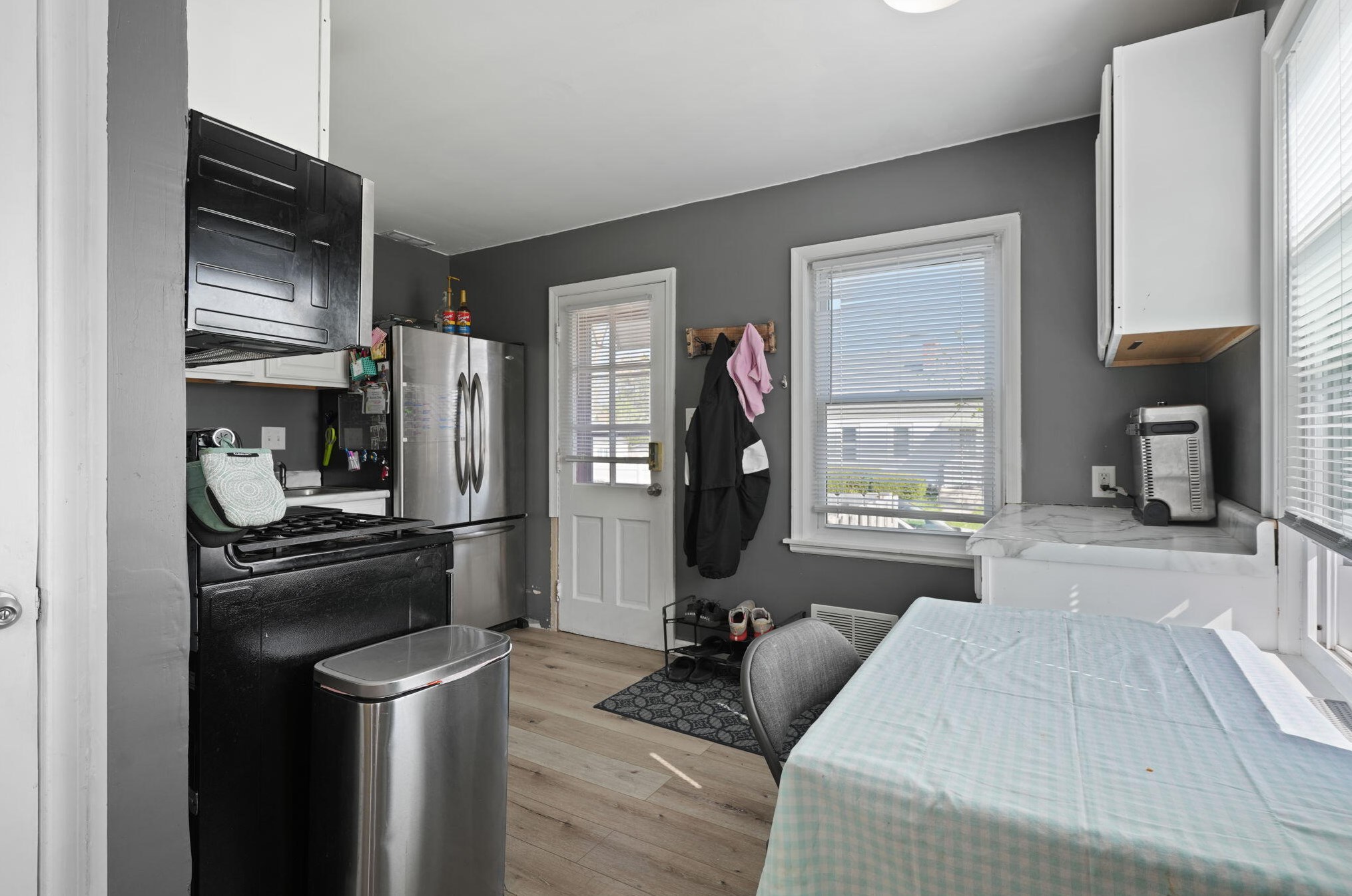 7300 40th Ave, Kenosha WI  53142-1938 exterior