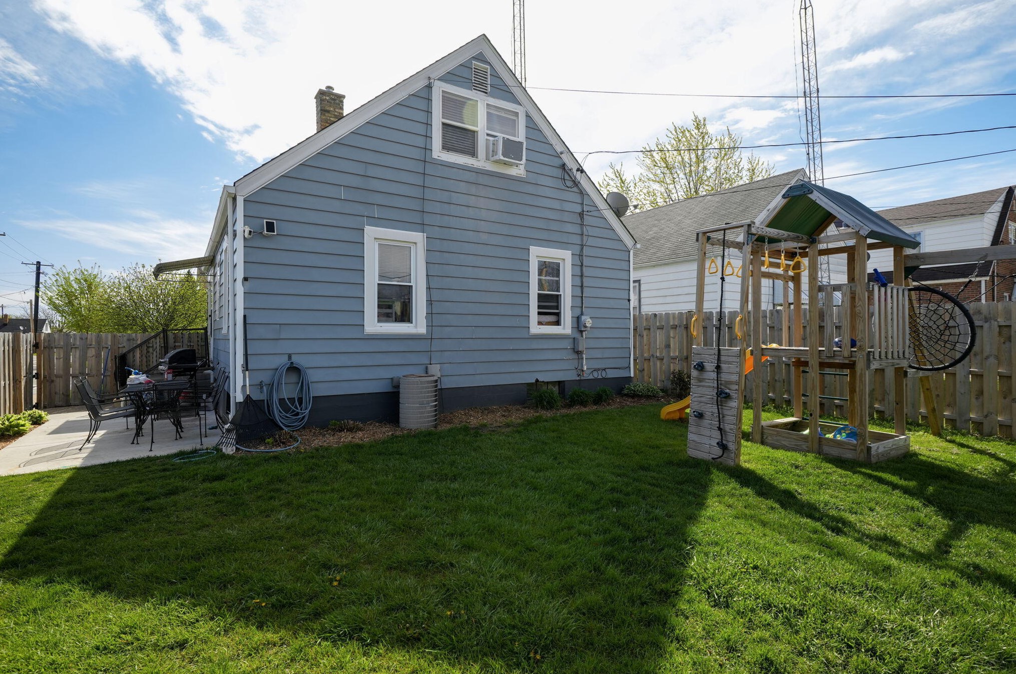 7300 40th Ave, Kenosha WI  53142-1938 exterior