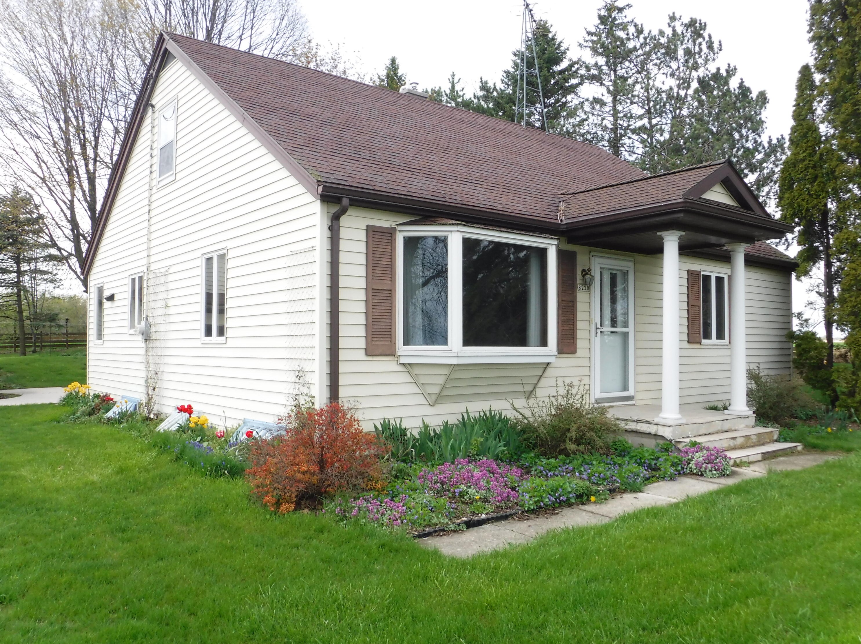 8220 Center Rd, Newton, WI 53063-9641