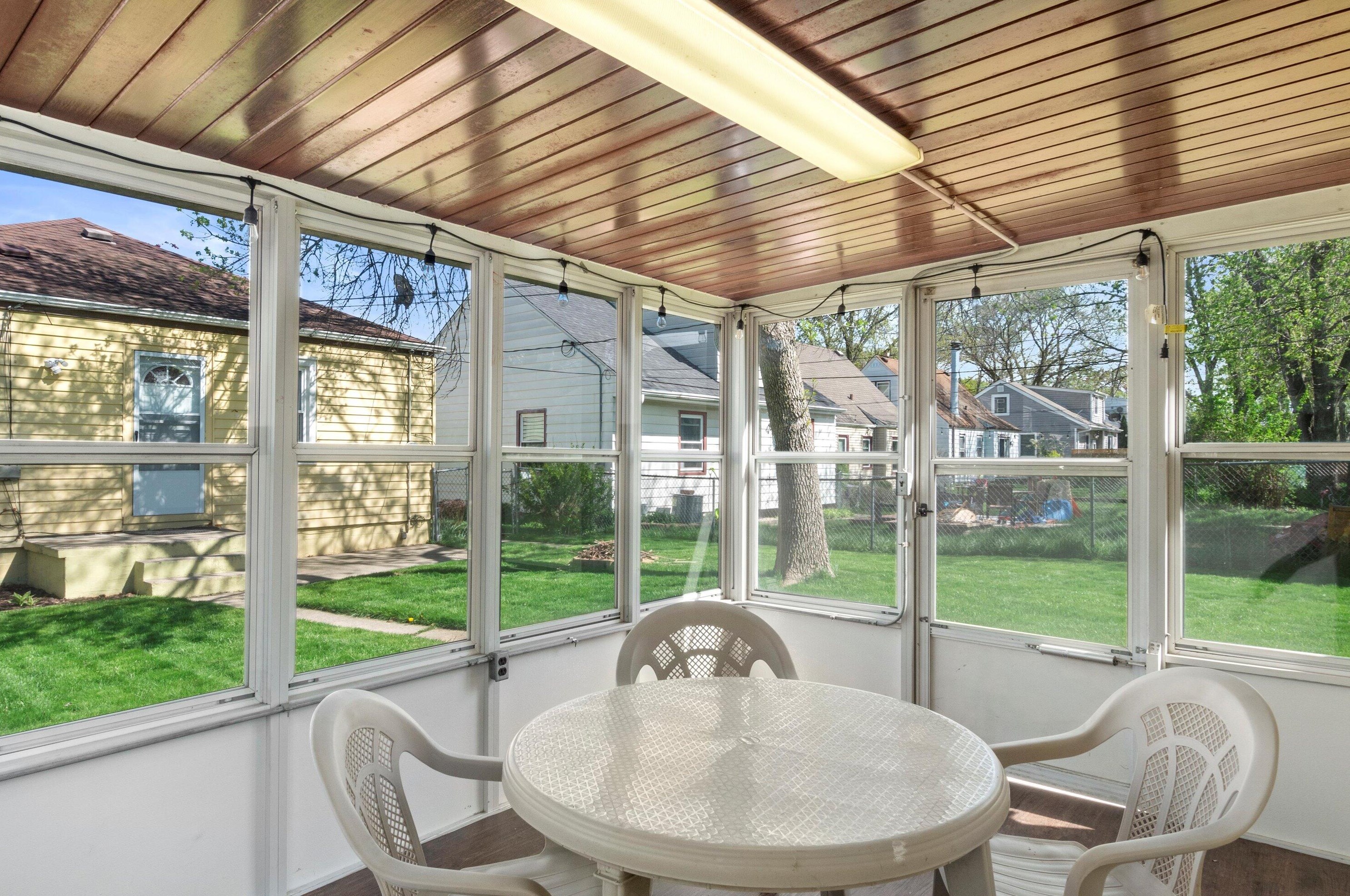 3229 88th St, Milwaukee WI  53222-3603 exterior