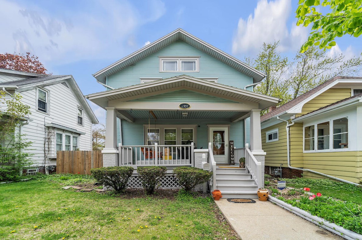 2351 Thor Ave, Racine, WI 53405