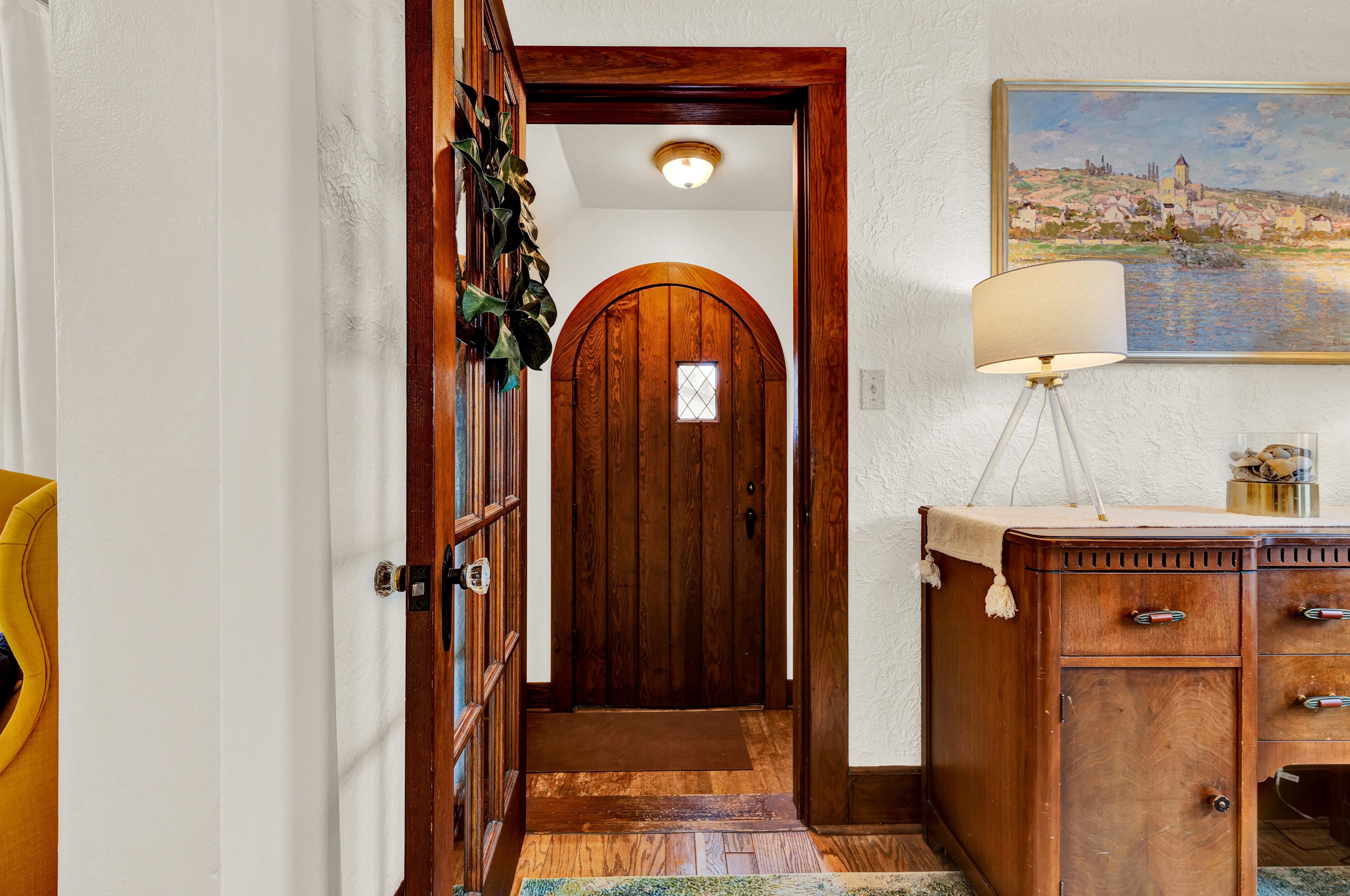 208 Coe Ave, Port Washington, WI 53074-2107