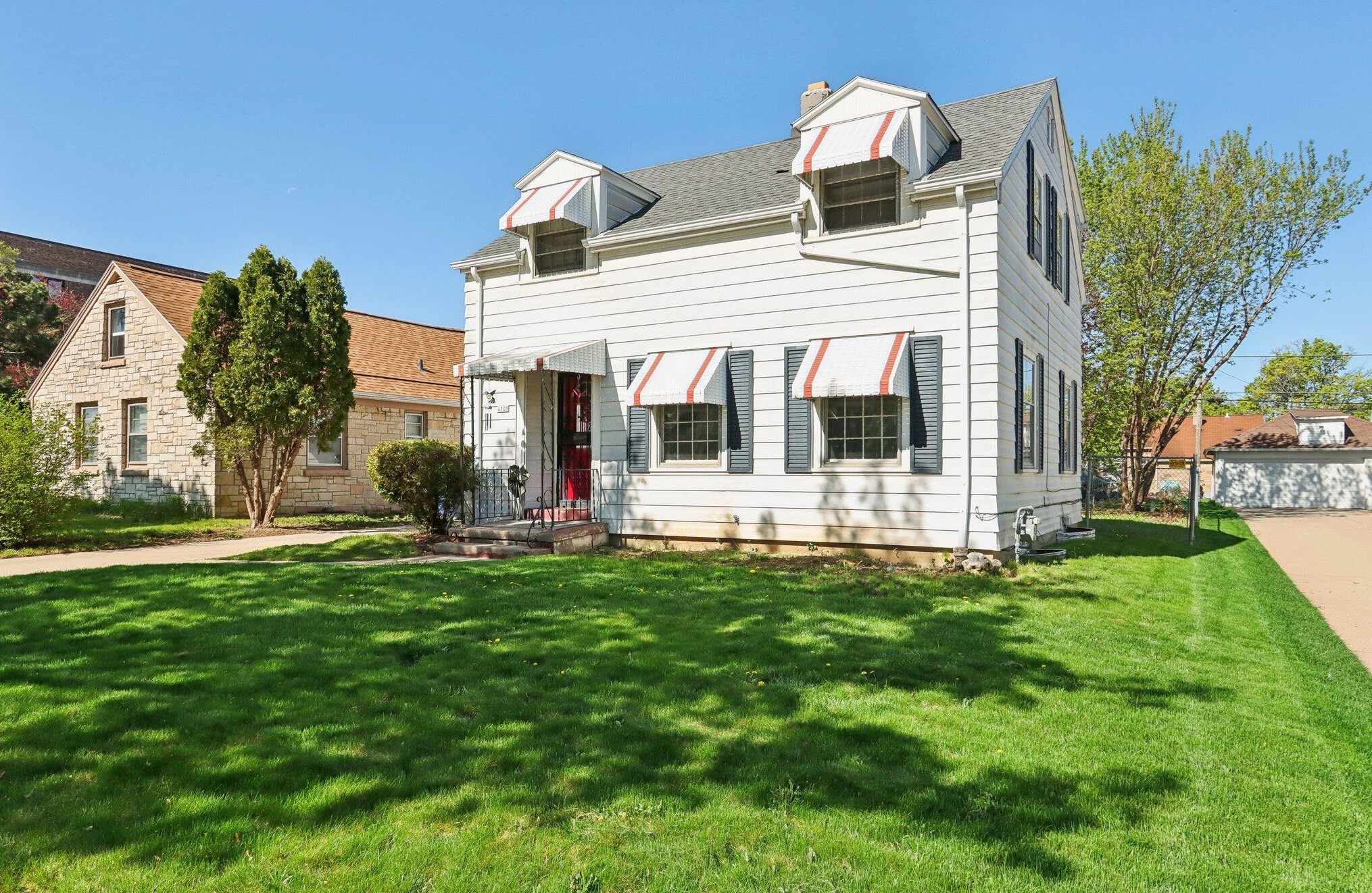 4509 24th St, Milwaukee, WI 53209-6272