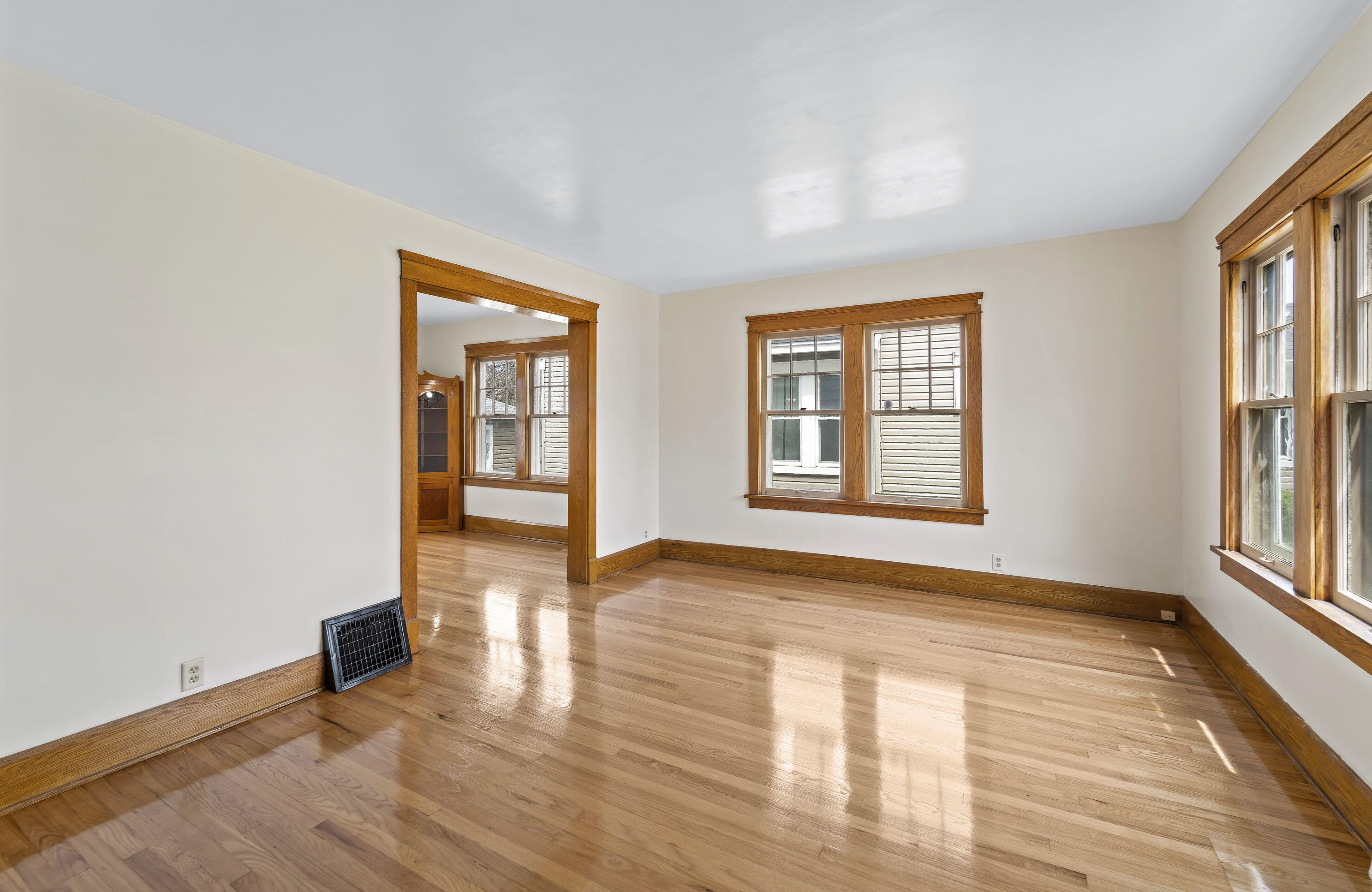 1834 Holmes Ave, Racine WI  53403-2333 exterior