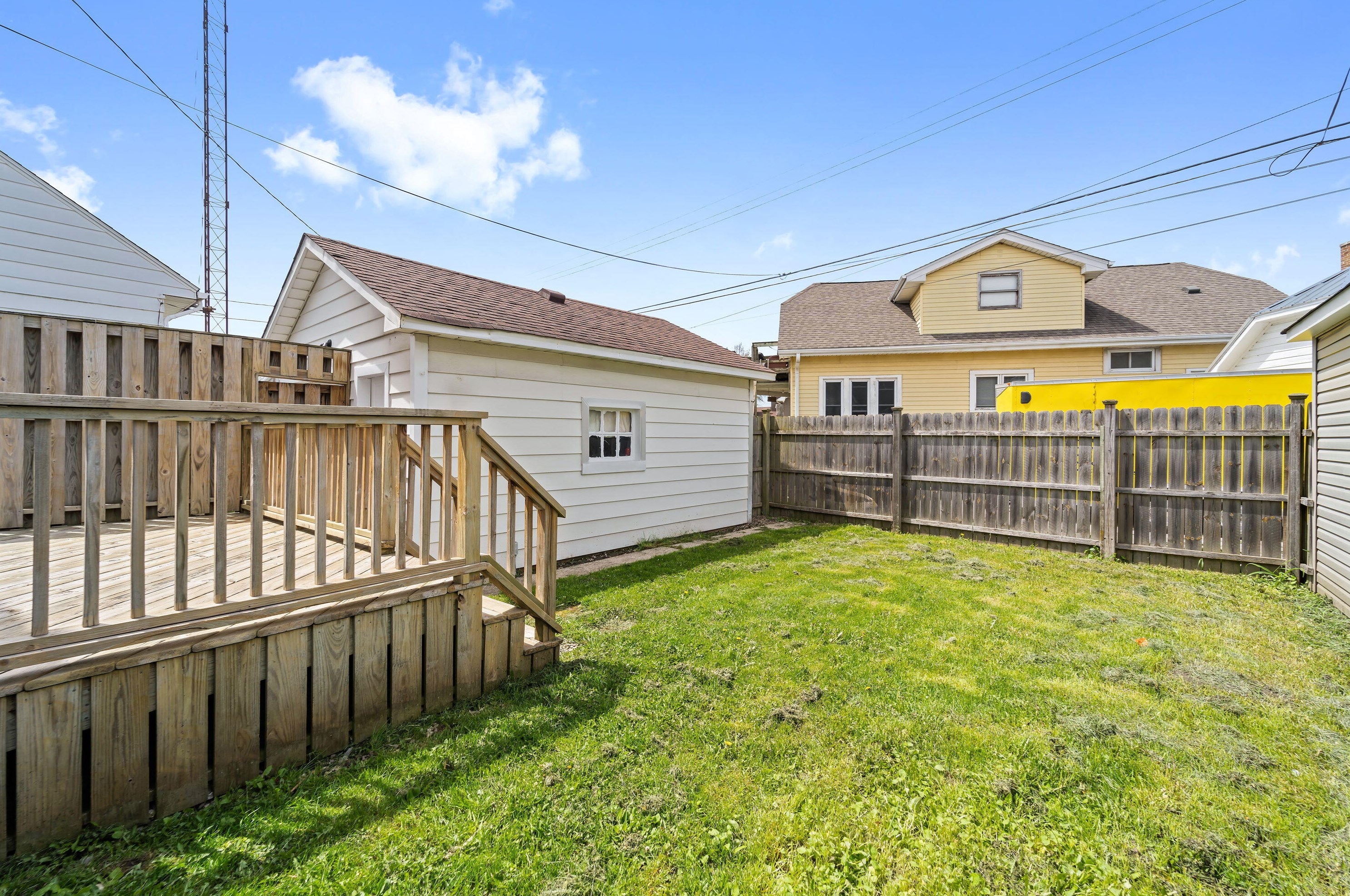 1834 Holmes Ave, Racine WI  53403-2333 exterior
