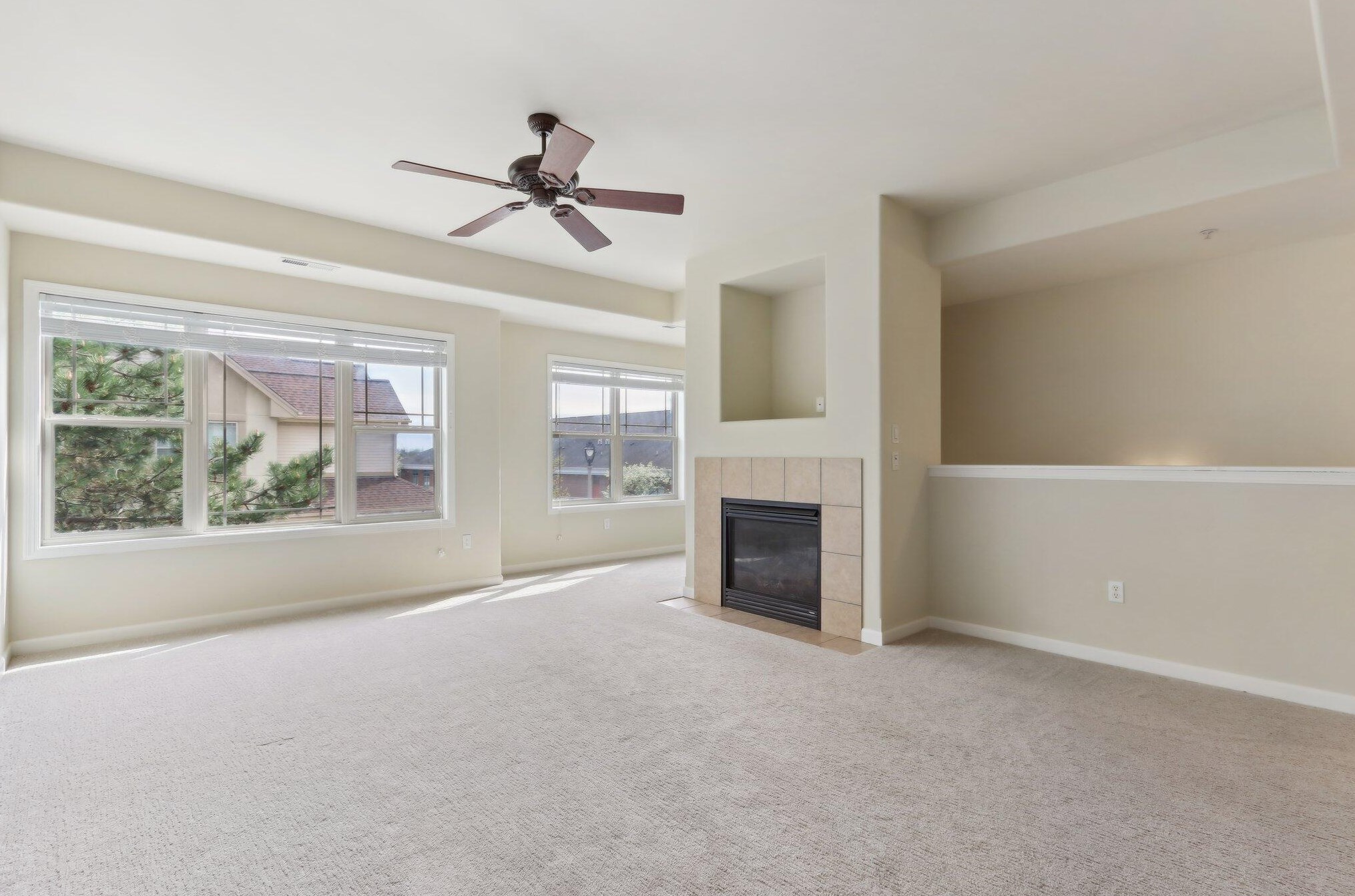 8683 S Deerwood Ln, Hales Corners, WI 53132