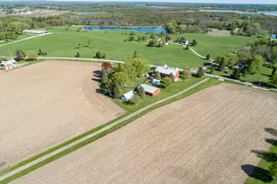 W1048 Concord Center Dr, Concord, WI 53178 - Photo 8