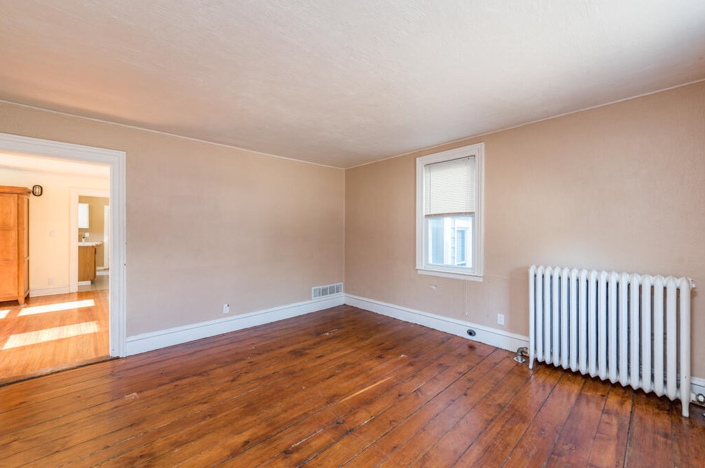 316 59th Pl, Kenosha, WI 53140-4241