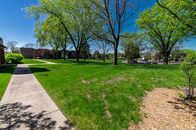 3759 88th St, Milwaukee WI  53222-2729 exterior