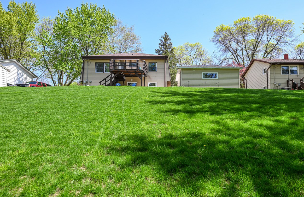 6175 River Trail Dr, Milwaukee WI  53225-1029 exterior