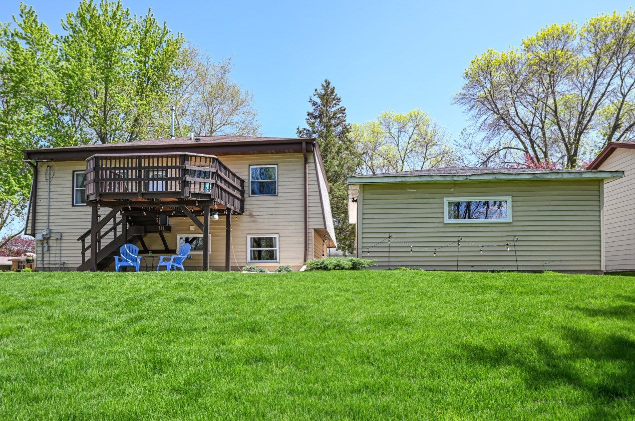 6175 River Trail Dr, Milwaukee WI  53225-1029 exterior