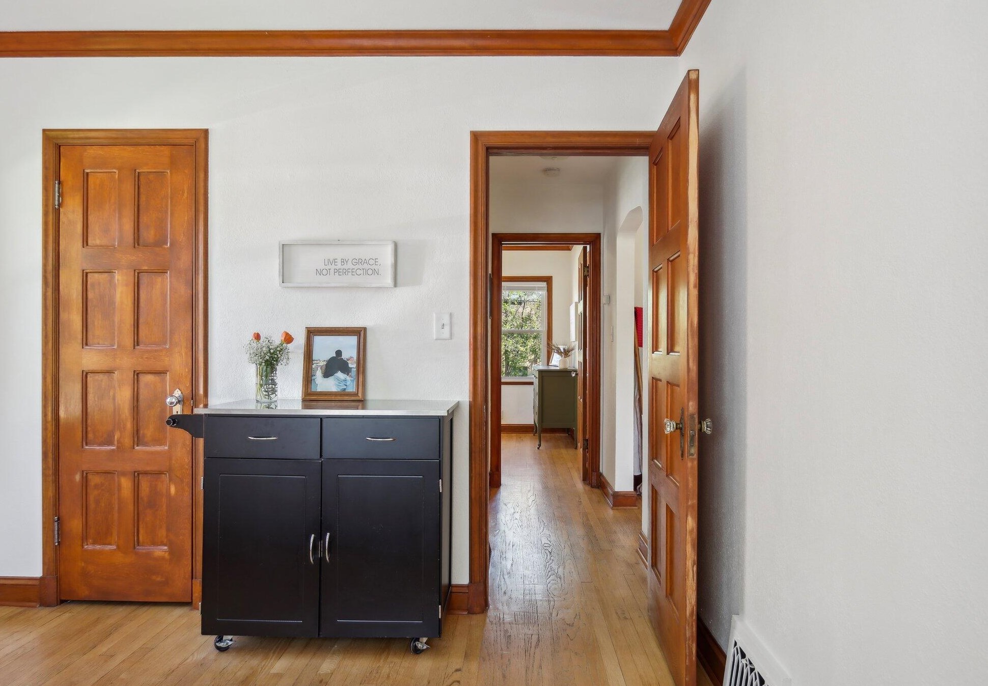 7920 Eagle St, Milwaukee WI 53213-1117 exterior