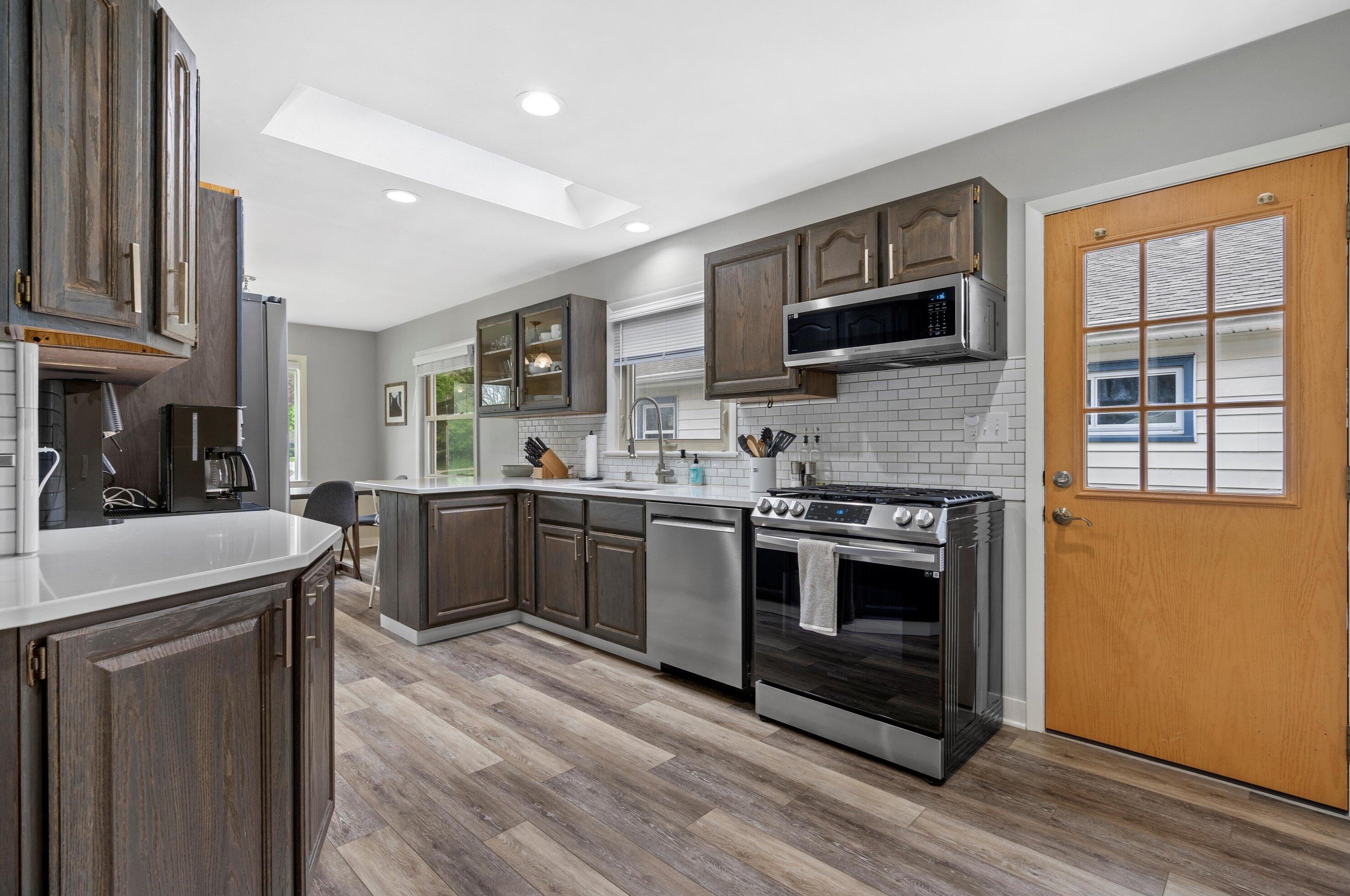 7829 Mount Vernon Ave, Milwaukee WI  53213-3449 exterior