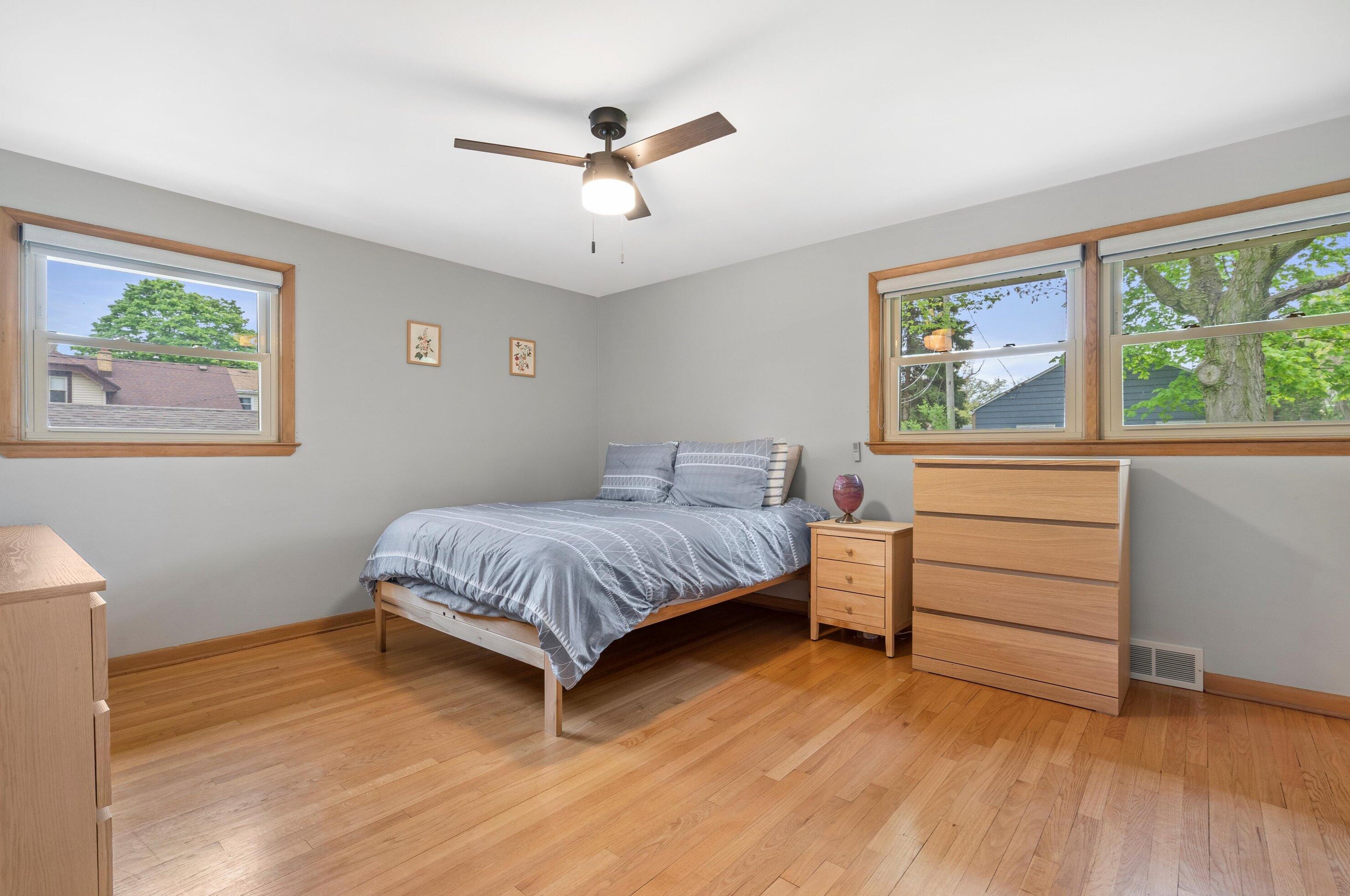 7829 Mount Vernon Ave, Milwaukee WI  53213-3449 exterior