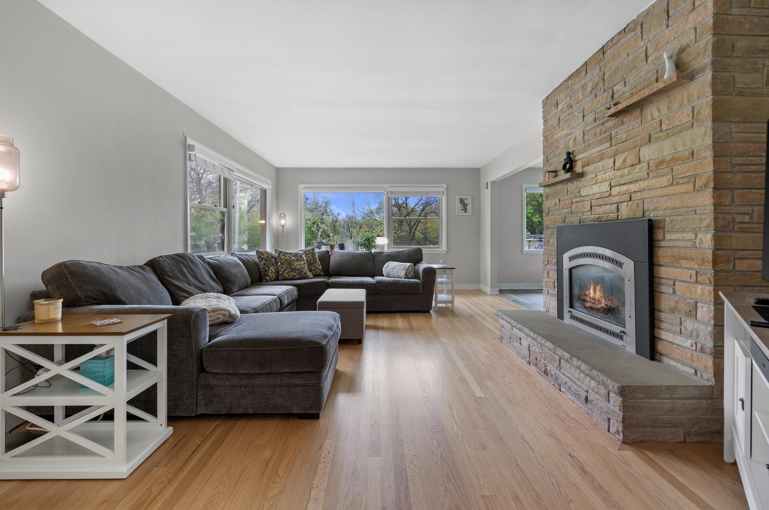 7829 Mount Vernon Ave, Milwaukee WI  53213-3449 exterior