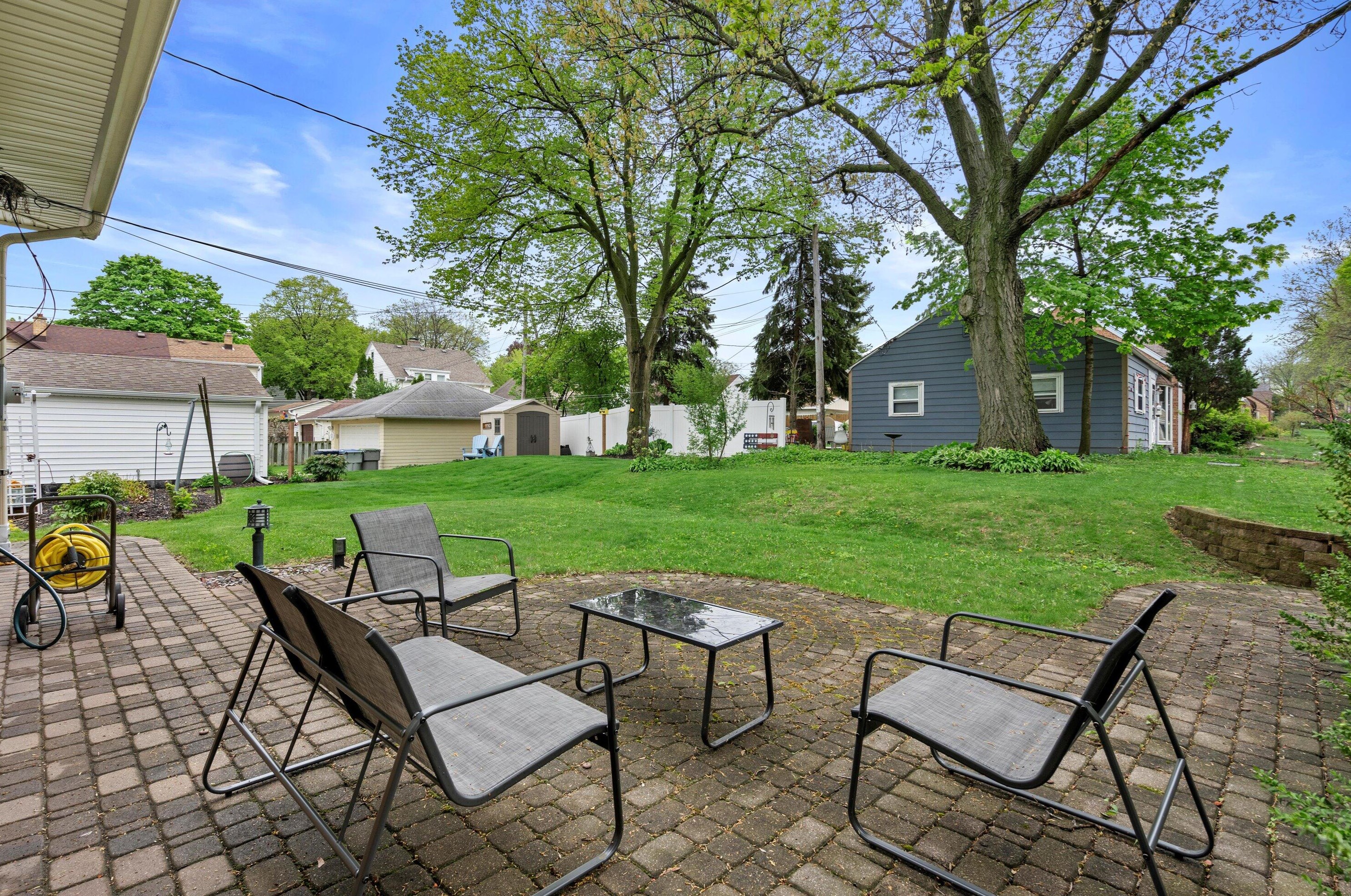 7829 Mount Vernon Ave, Milwaukee WI  53213-3449 exterior