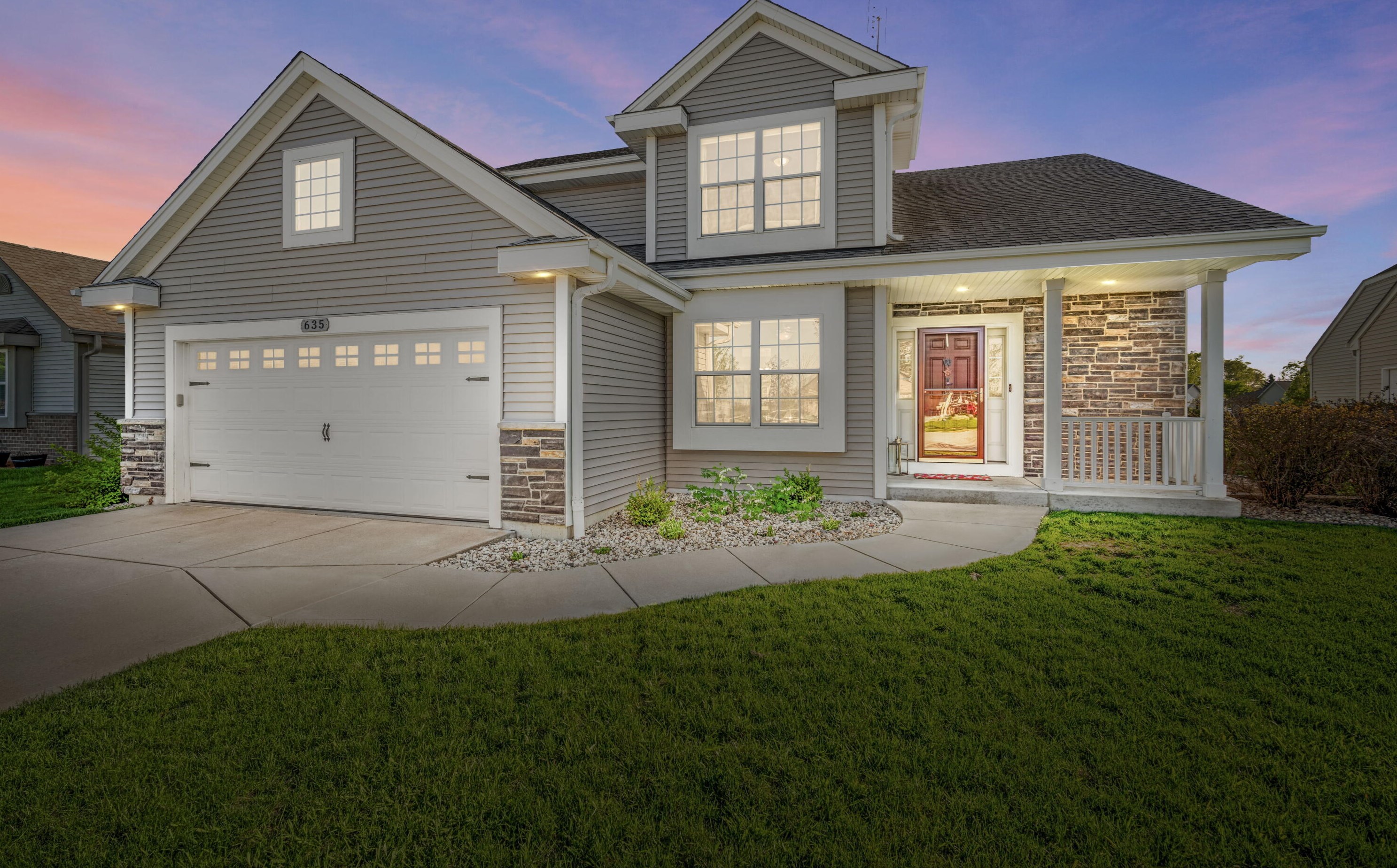 635 Thekla Ln, West Bend, WI 53095