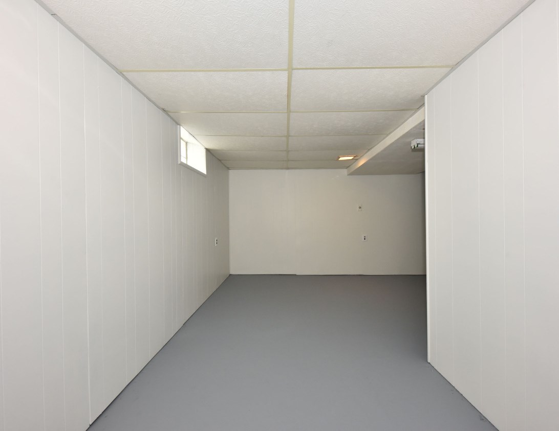 4661 45, Milwaukee WI 53220-4101 exterior