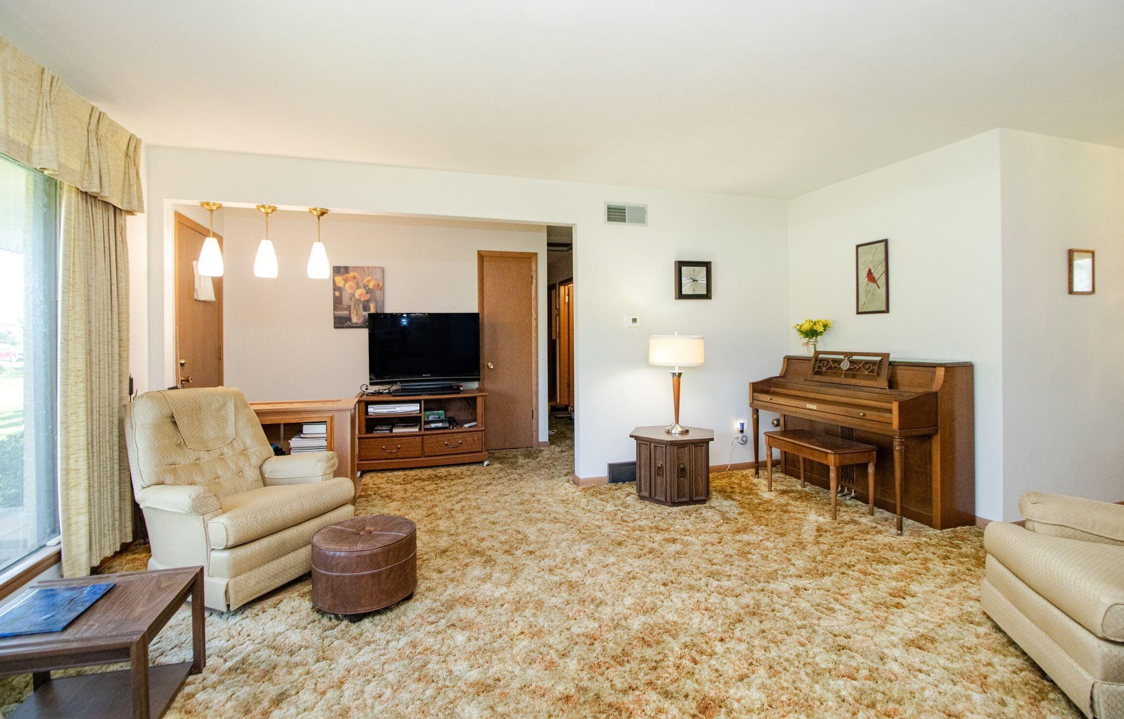611 E Oak St, Oak Creek, WI 53154