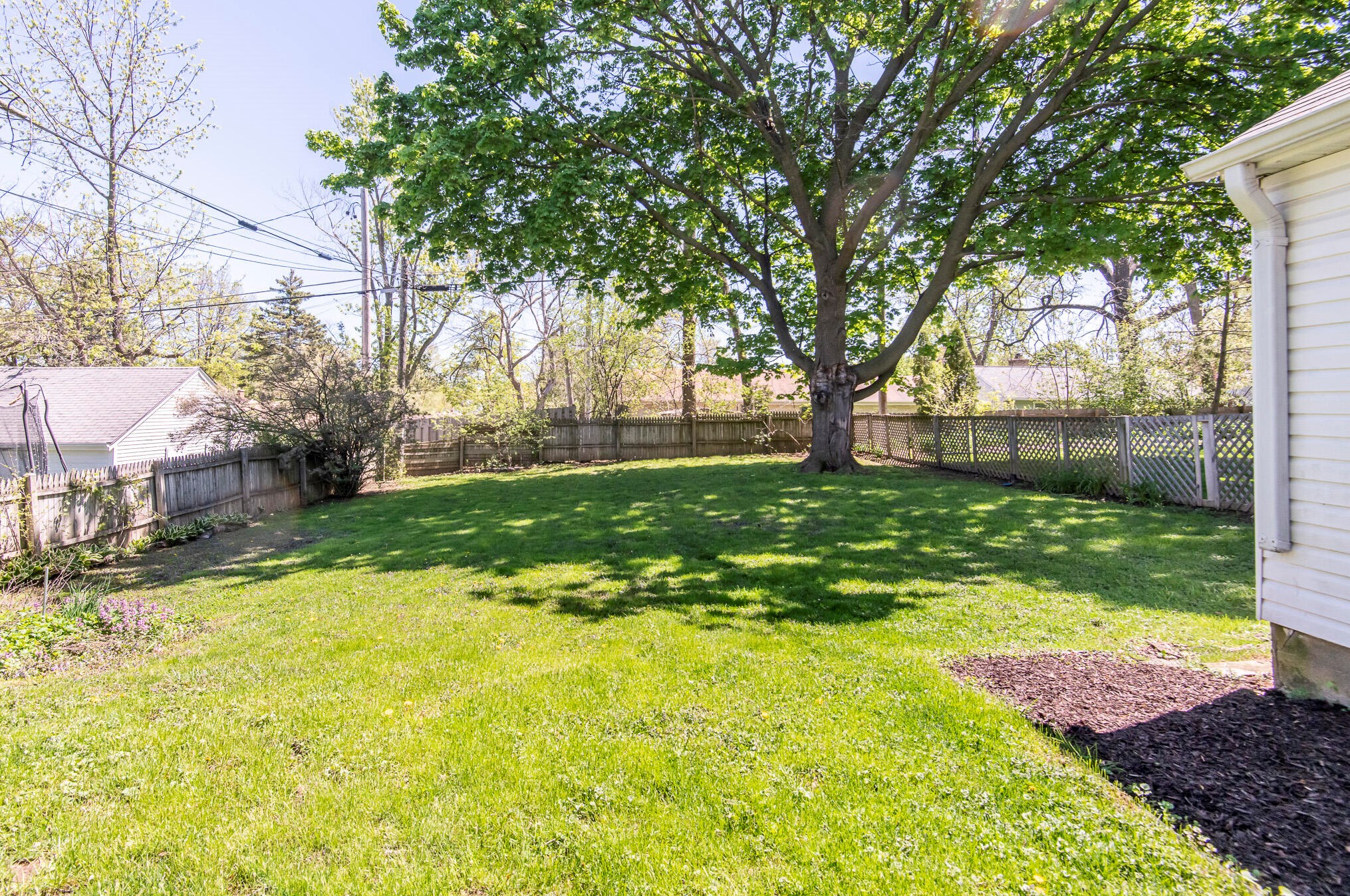 616 112, Milwaukee WI 53226-3700 exterior