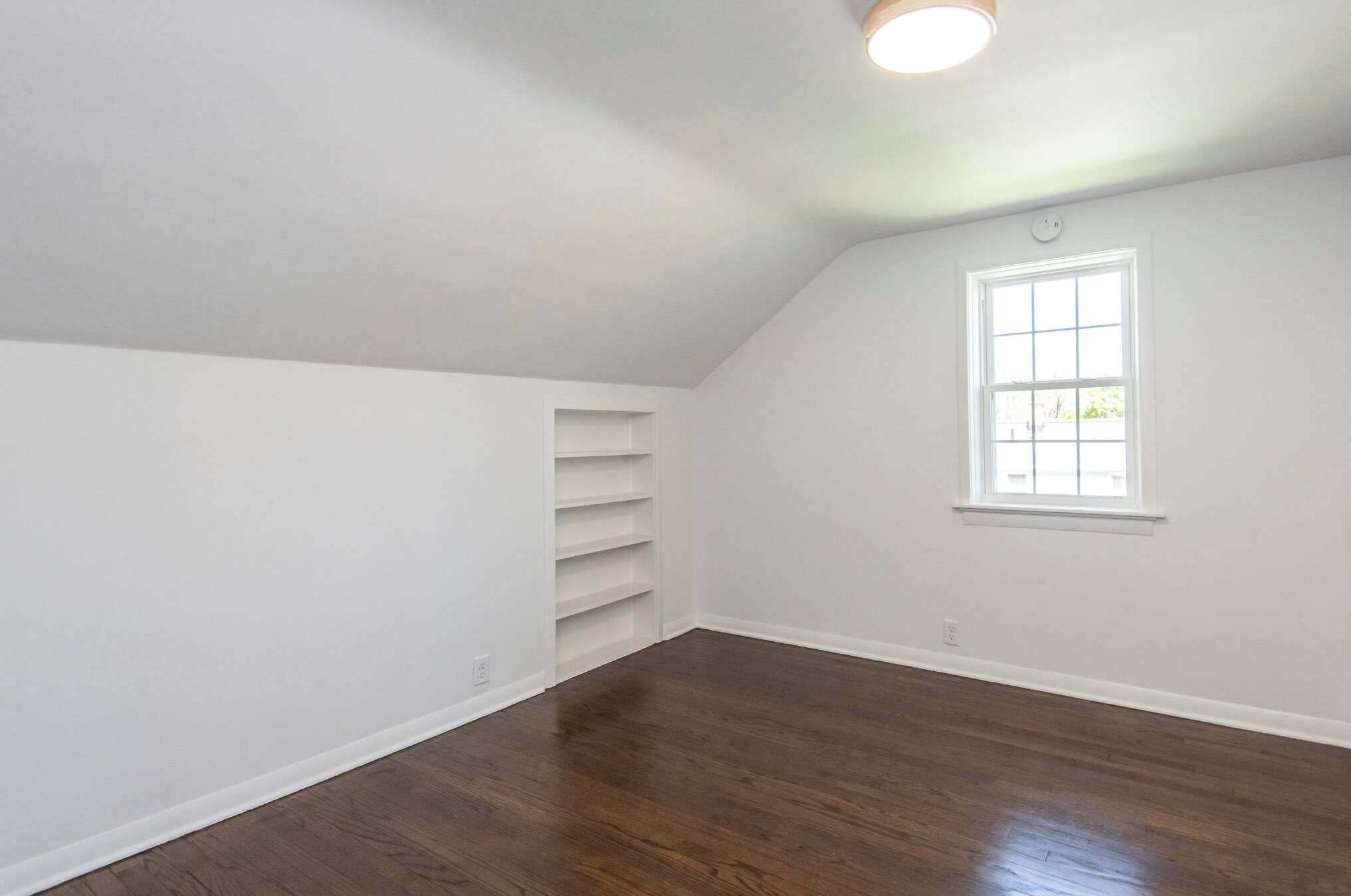 616 112, Milwaukee WI 53226-3700 exterior