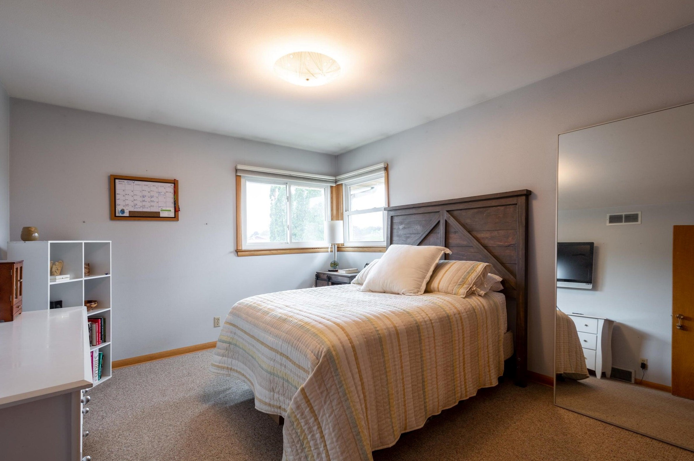 7200 Tripoli Ave, Milwaukee WI 53220-1716 exterior