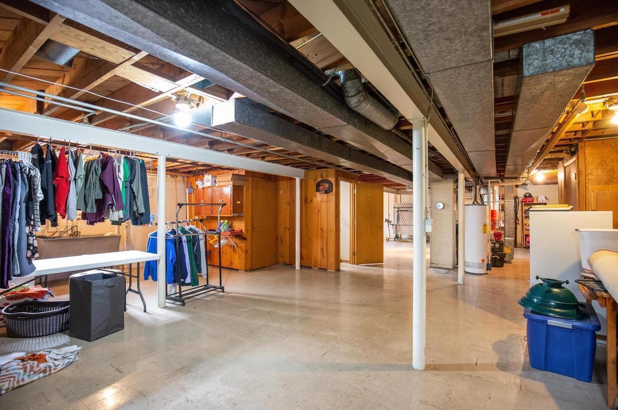 7200 Tripoli Ave, Milwaukee WI 53220-1716 exterior