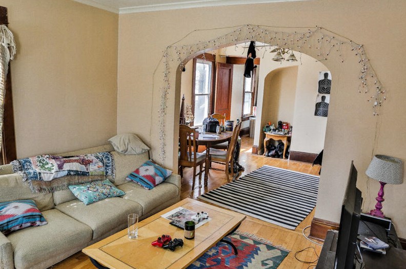 2421 N Weil St #2nd Floor, Milwaukee, WI 53212