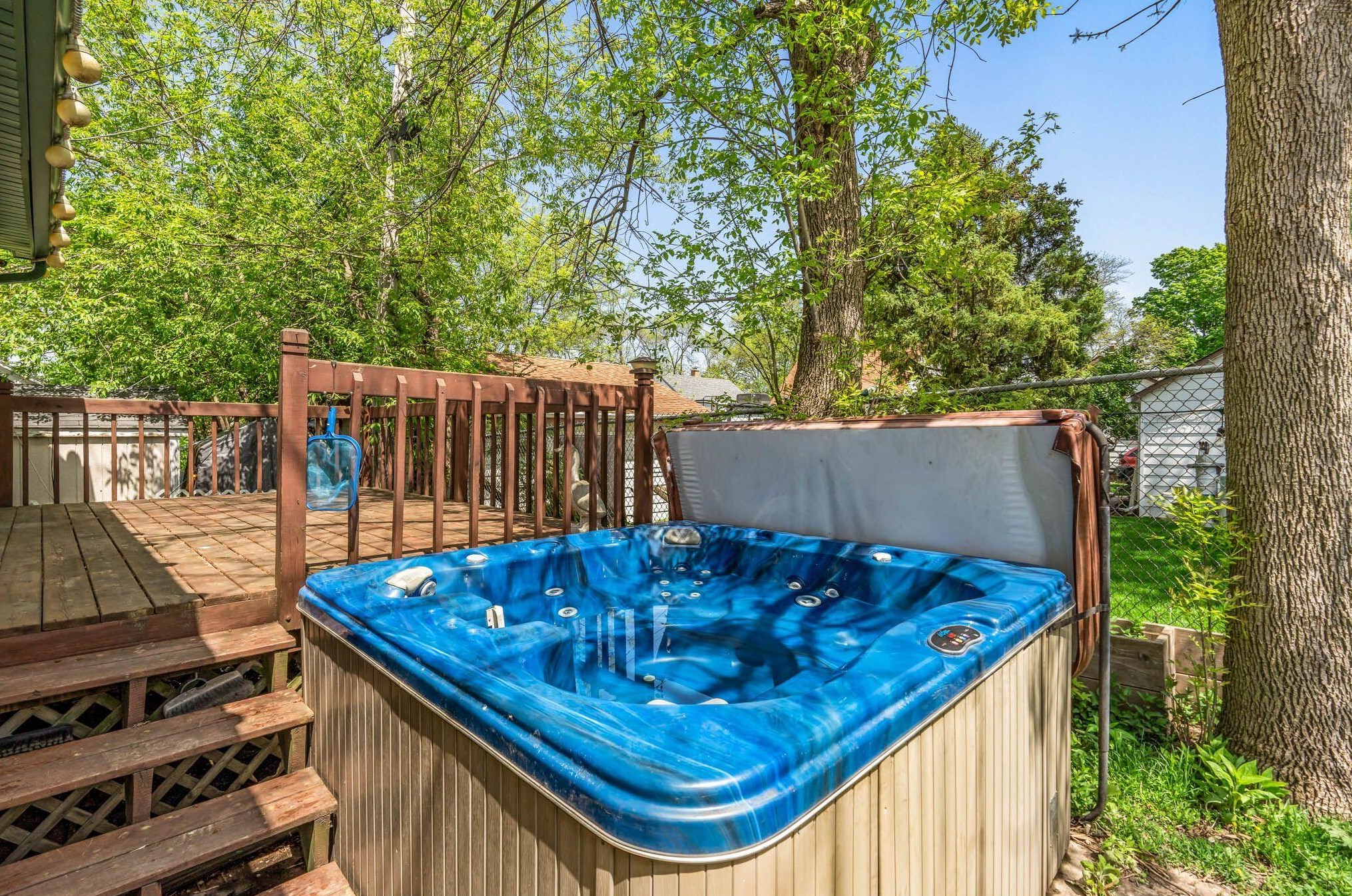 1114 88, Milwaukee WI 53214-2930 exterior