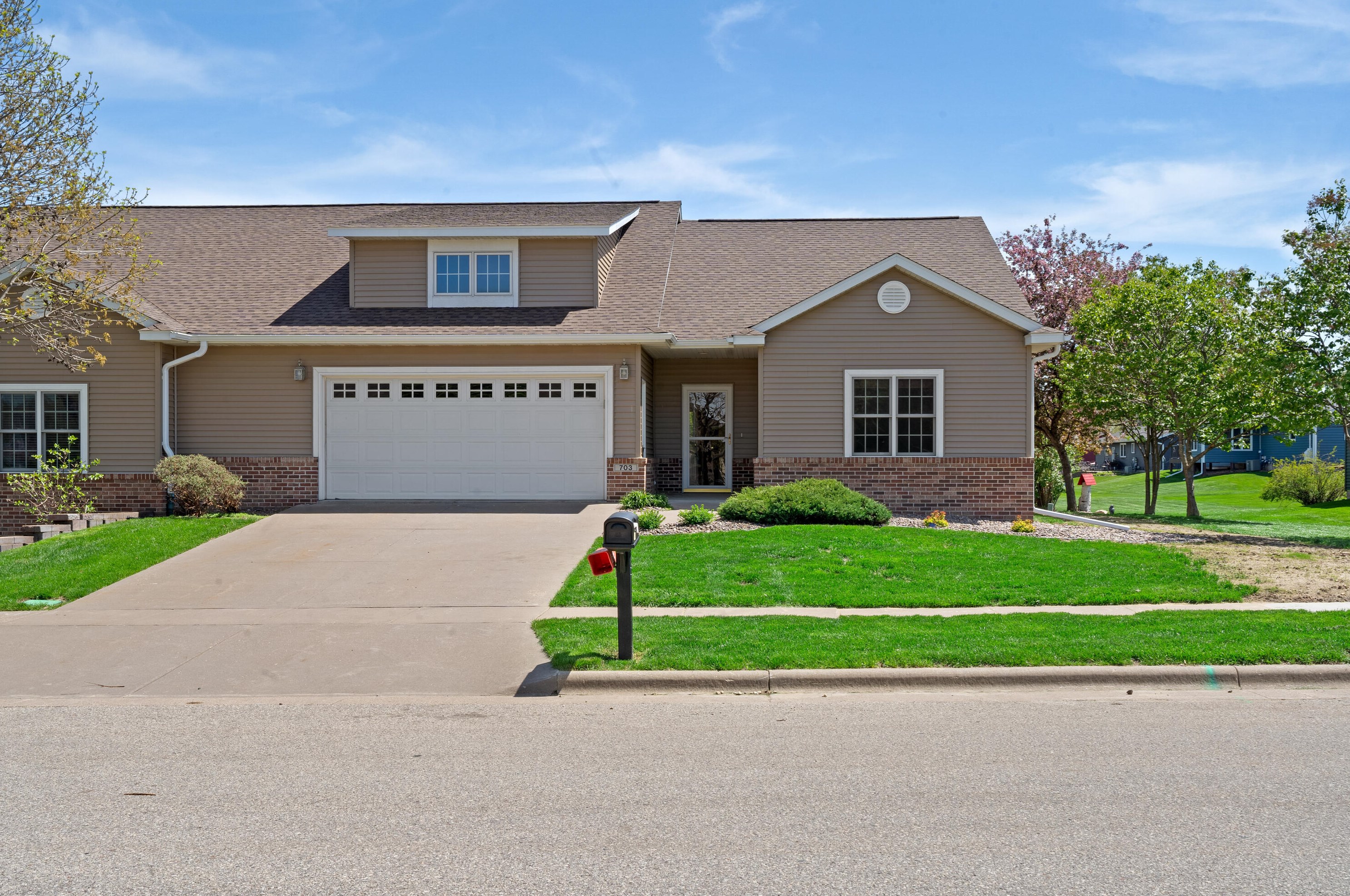 703 Mill St, West Salem, WI 54669-2232