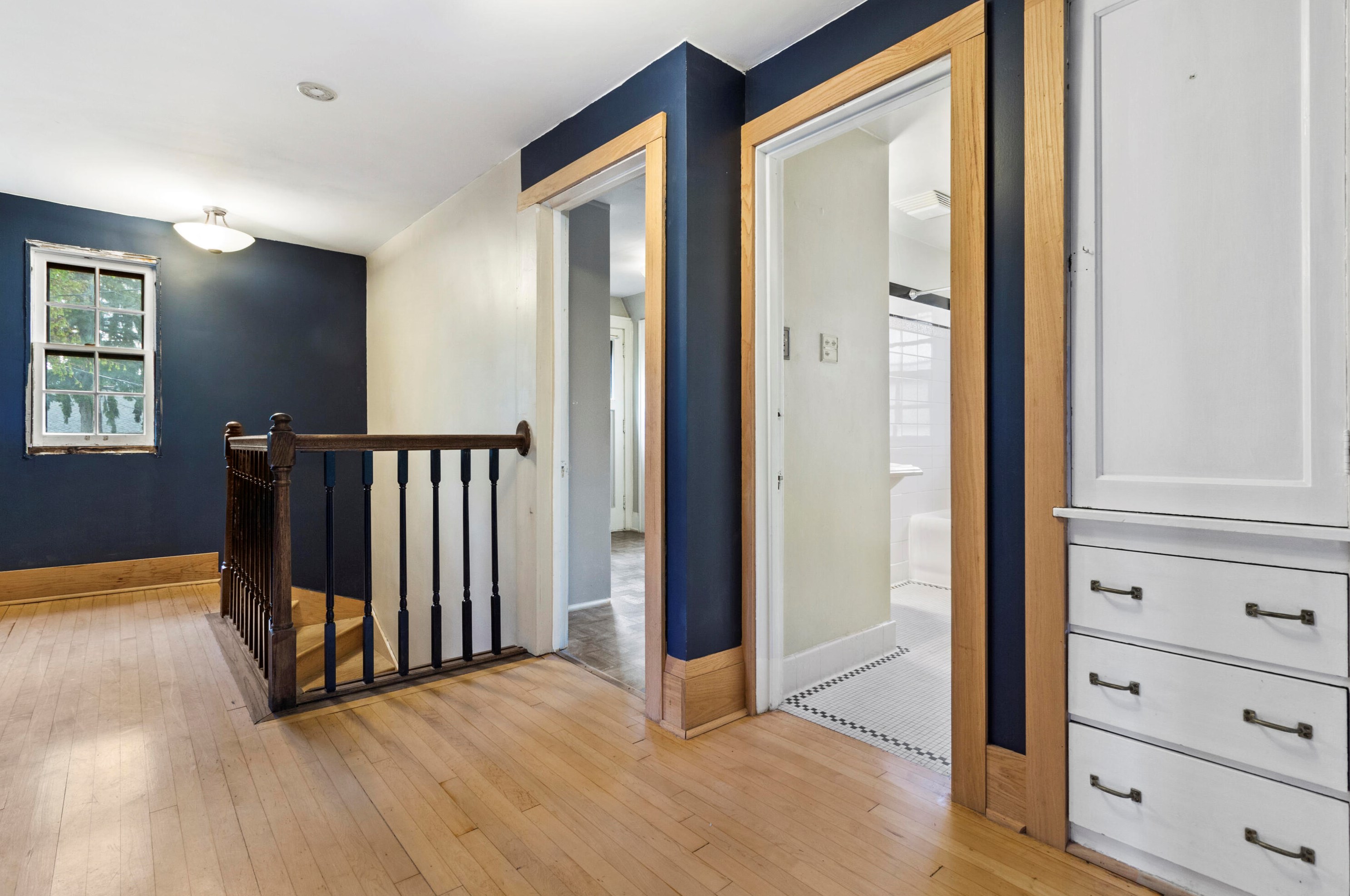 3491 Maryland Ave, Milwaukee WI 53211-3751 exterior