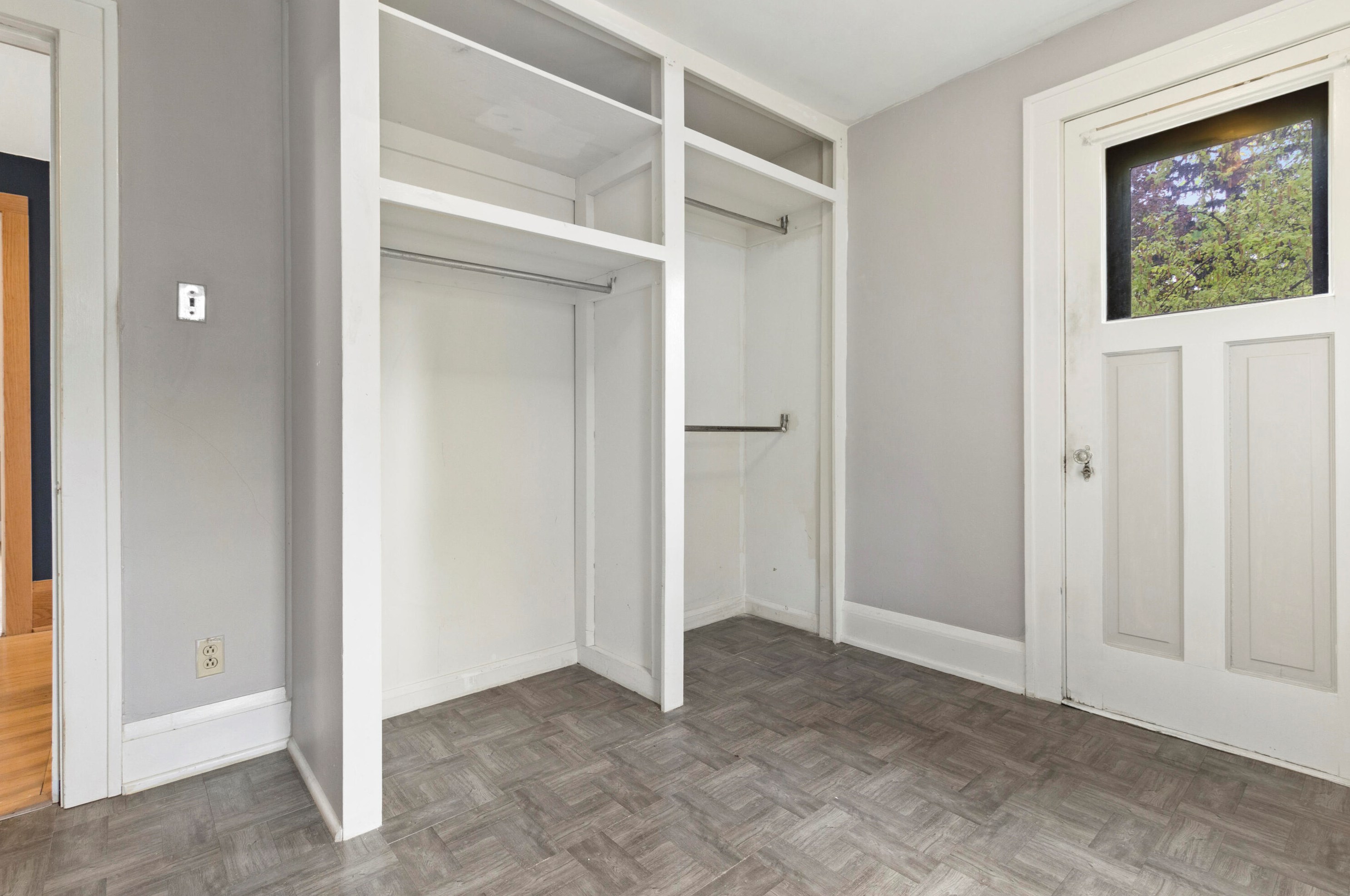 3491 Maryland Ave, Milwaukee WI 53211-3751 exterior