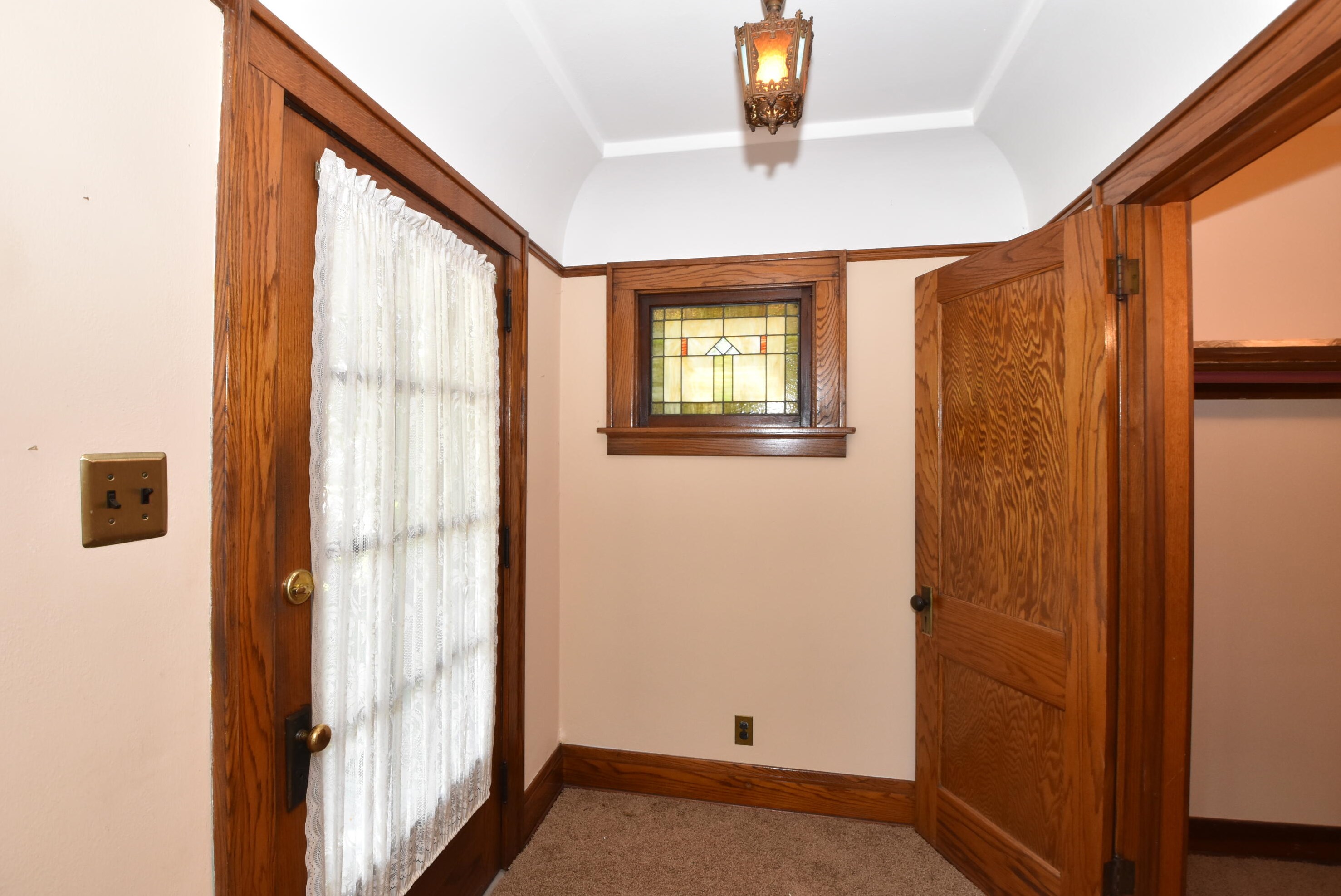 8428 Becher St, Milwaukee WI 53215-2558 exterior