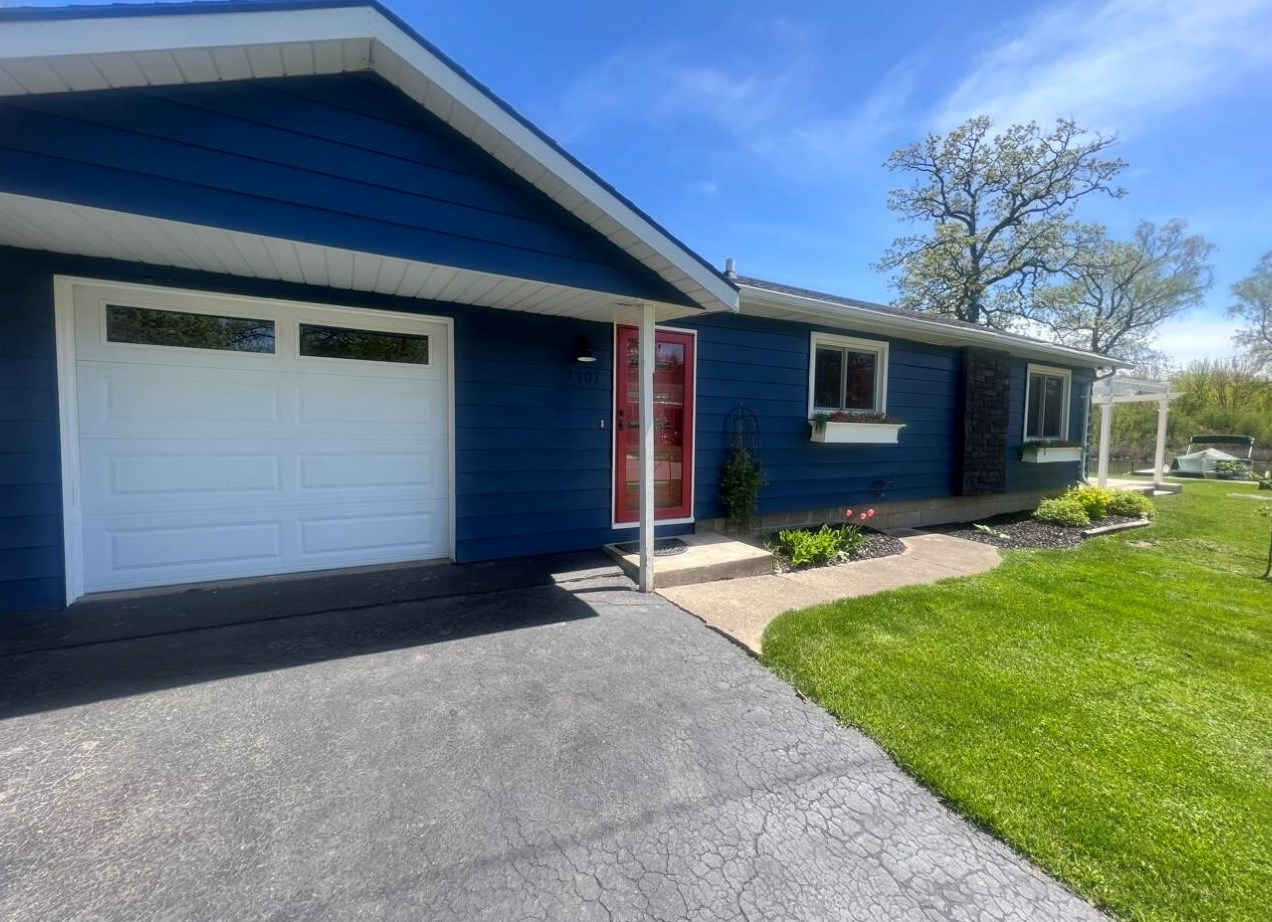 7101 247th Ave, Paddock Lake, WI 53168