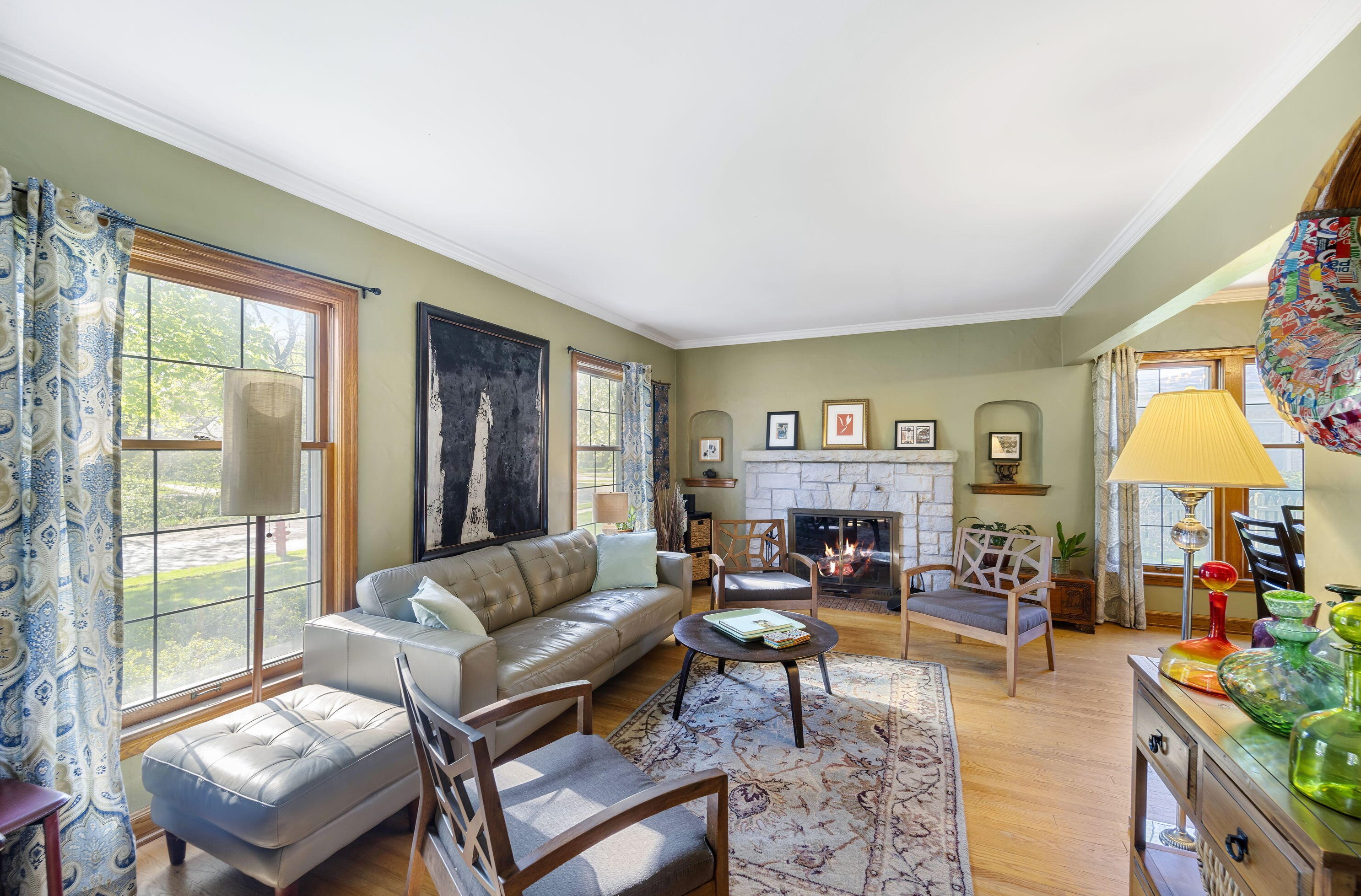 5757 Crestwood Blvd, Milwaukee, WI 53209-4309