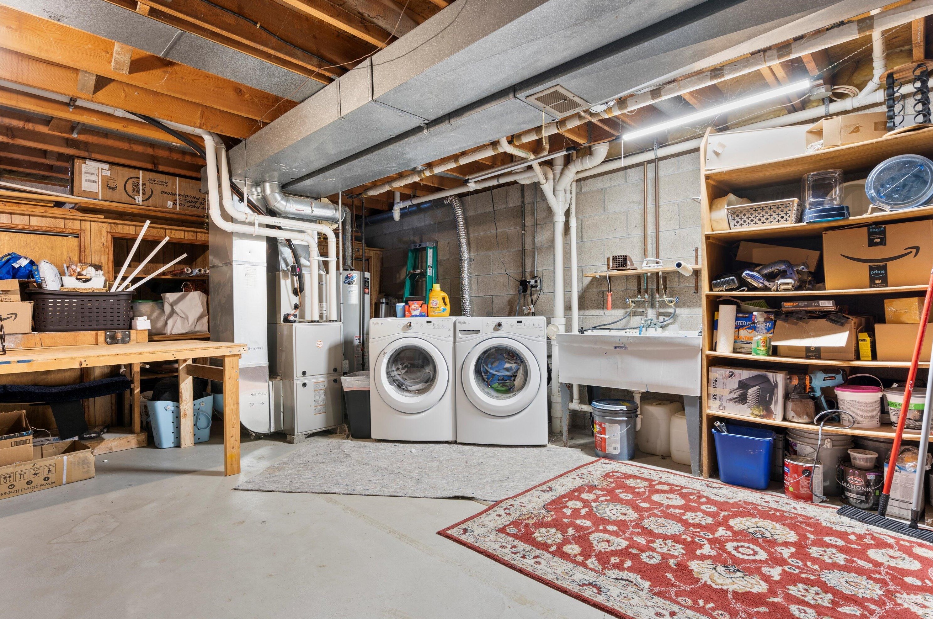 8122 97 Ct, Milwaukee WI 53224-2996 exterior