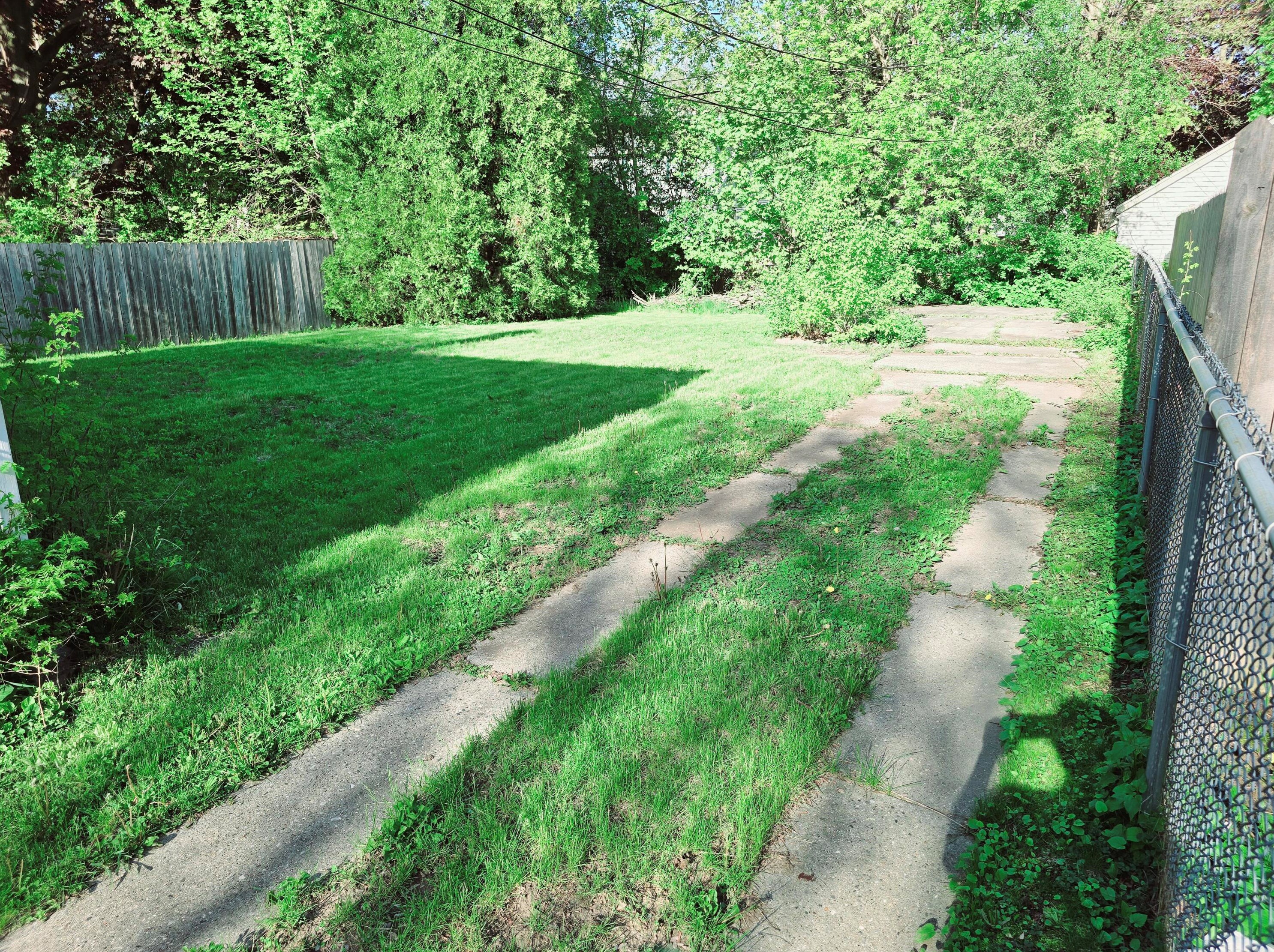 4238 40, Milwaukee WI 53215-1315 exterior