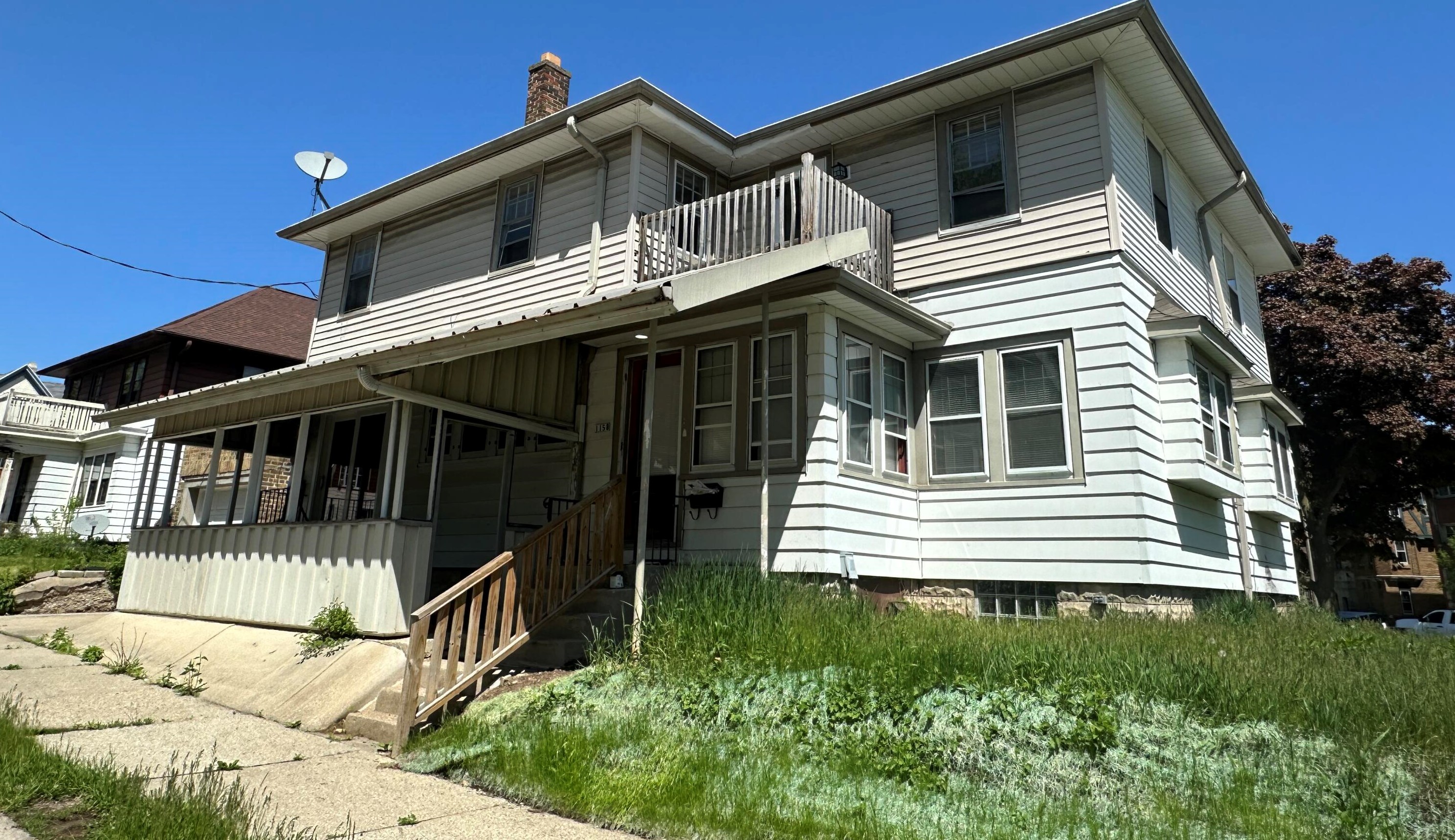 4226 Martin Dr, Milwaukee, WI 53208-2756